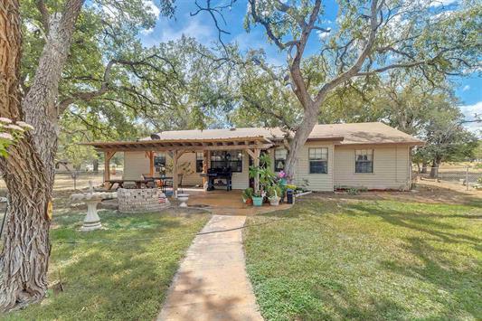 106 Redbird St, Marble Falls, TX 78654