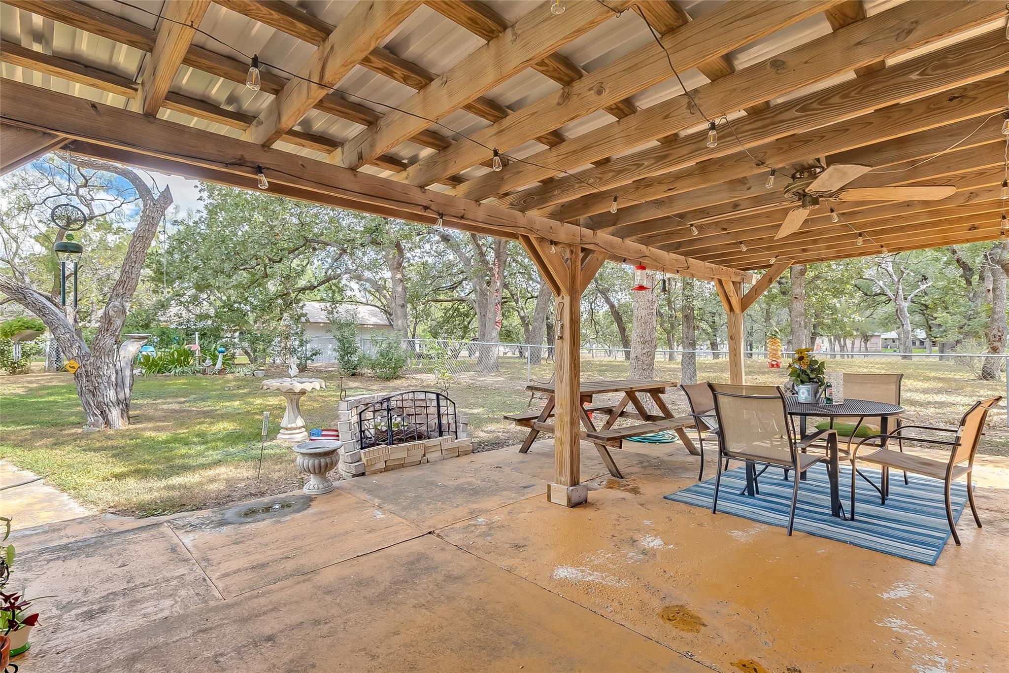 106 Redbird St, Marble Falls, TX 78654