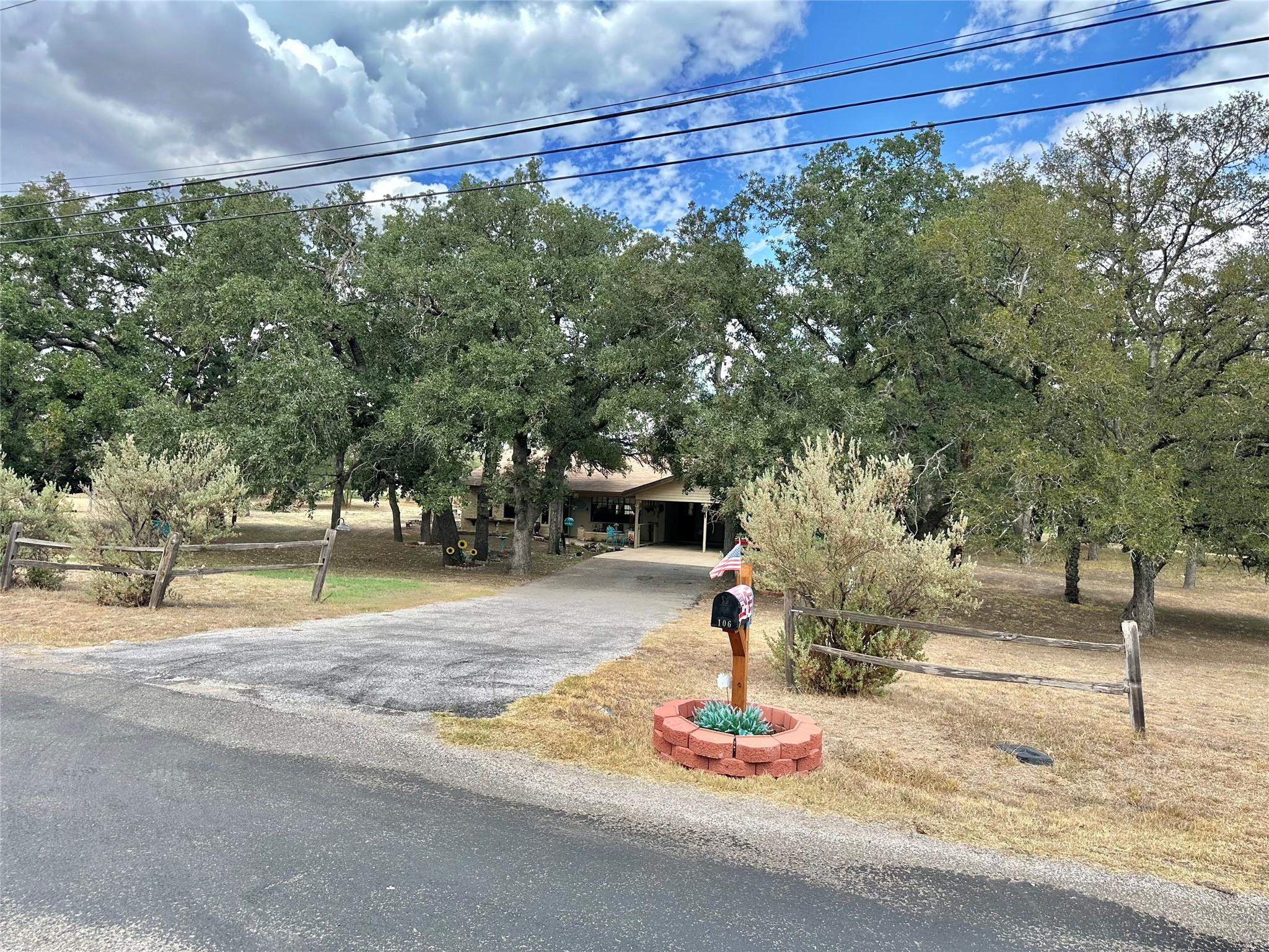 106 Redbird St, Marble Falls, TX 78654