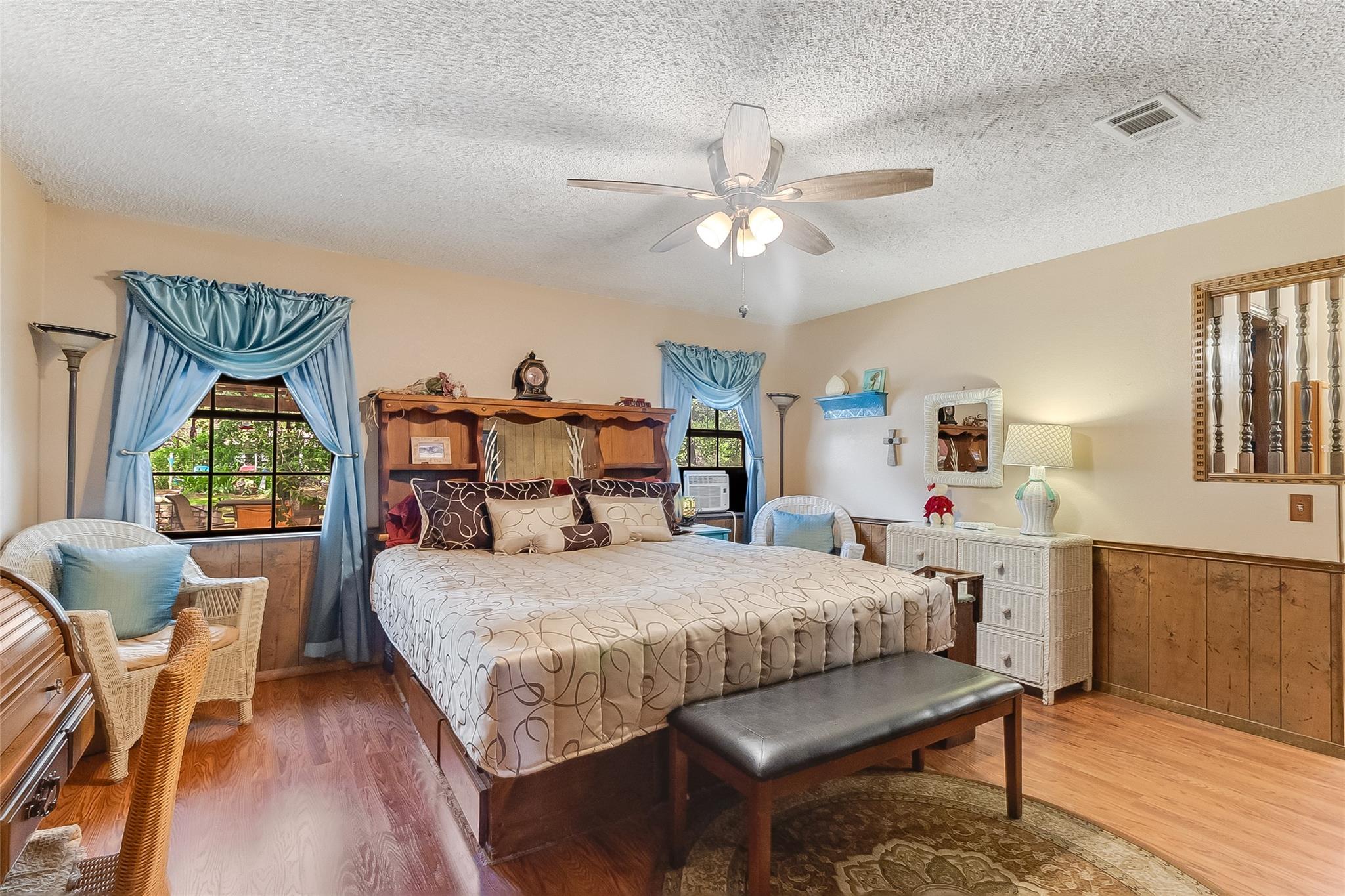 106 Redbird St, Marble Falls, TX 78654