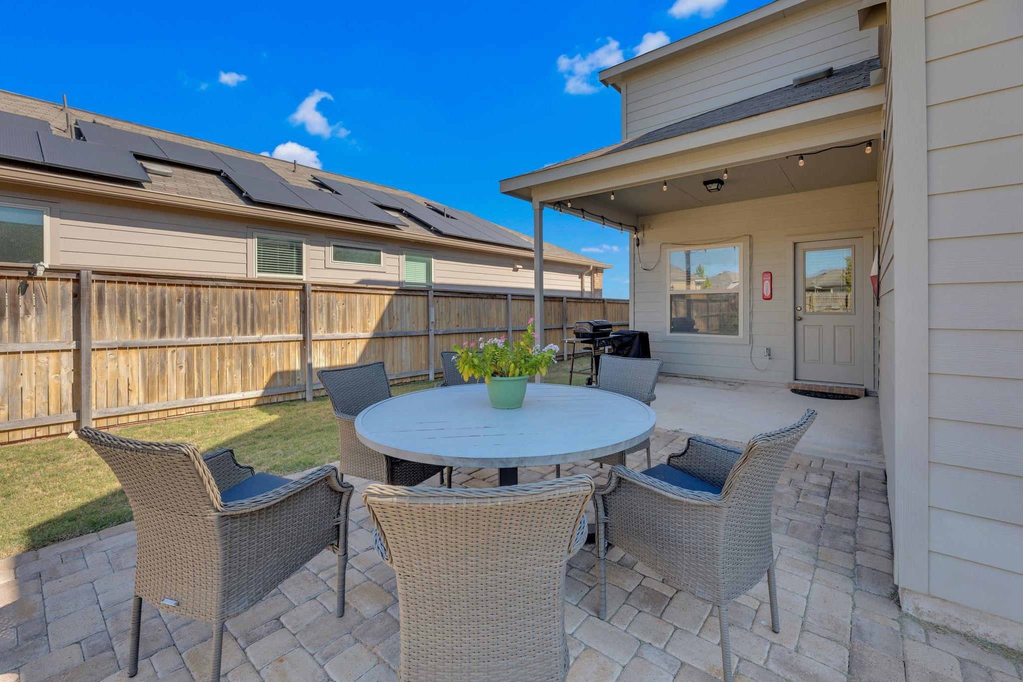 400 Xanadu Dr, Jarrell, TX 76537