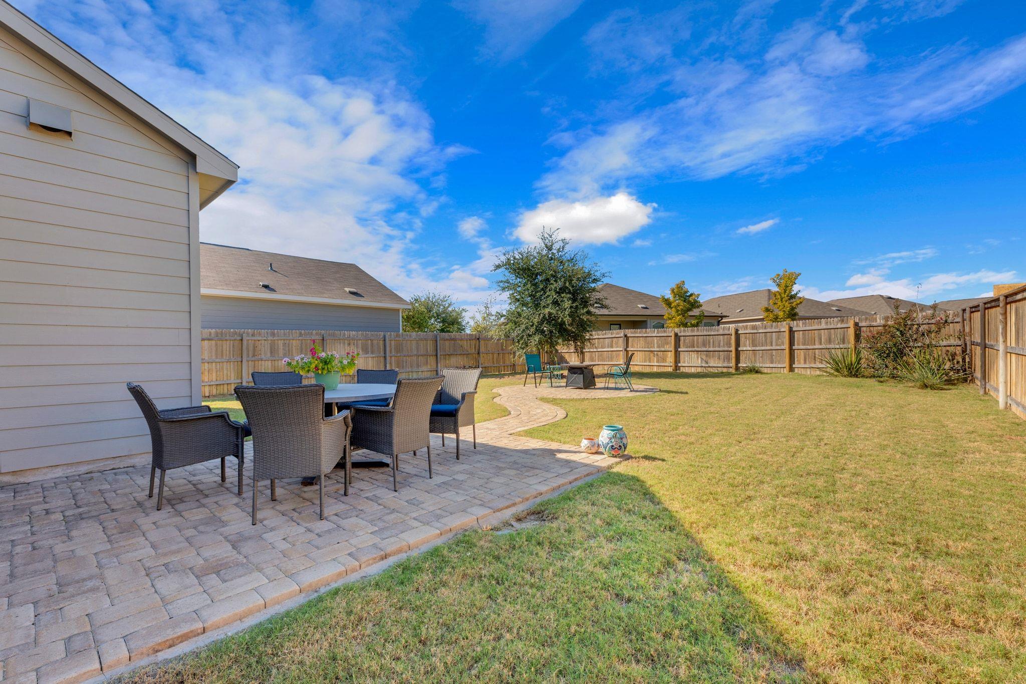 400 Xanadu Dr, Jarrell, TX 76537