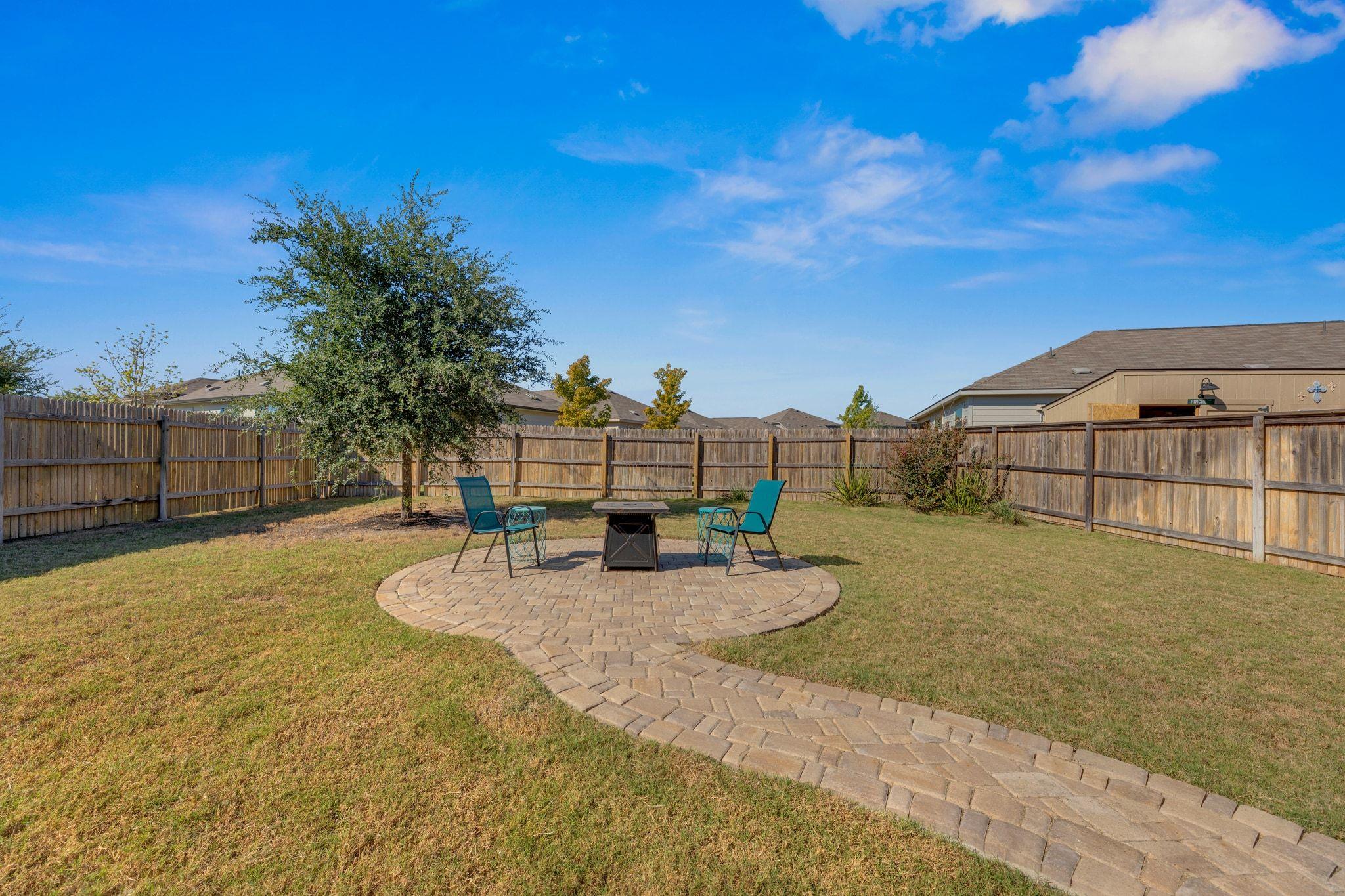 400 Xanadu Dr, Jarrell, TX 76537