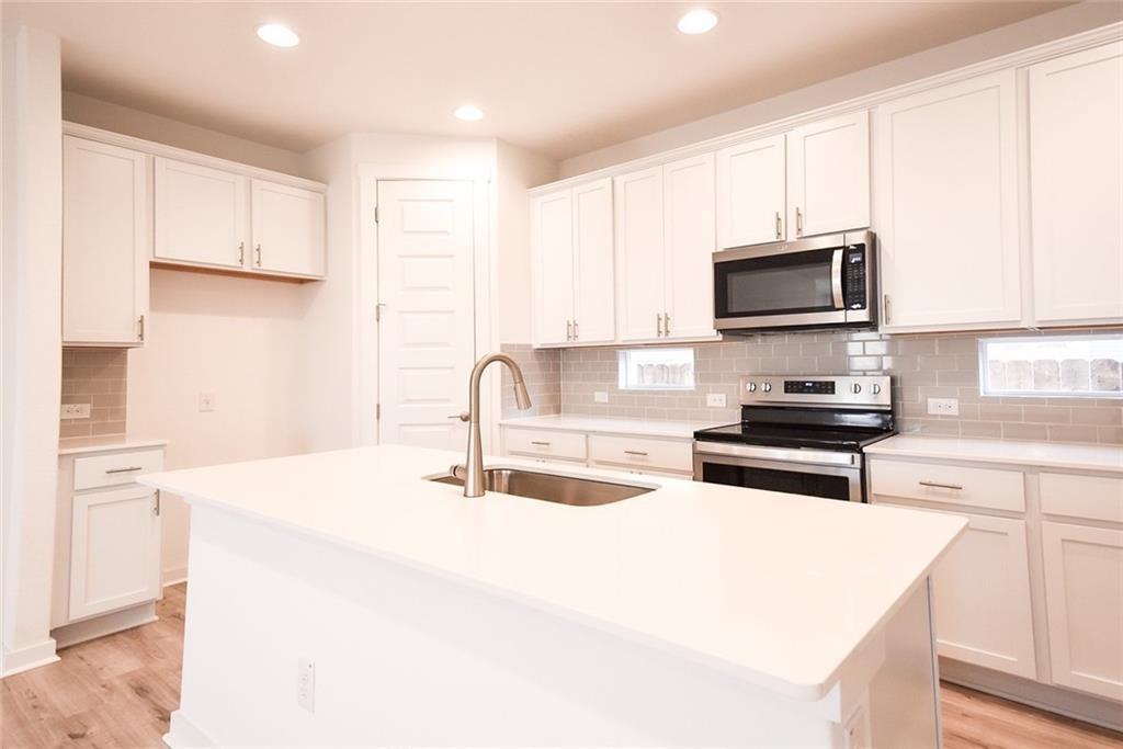 101 Indian Shoal Dr, Georgetown, TX 78628