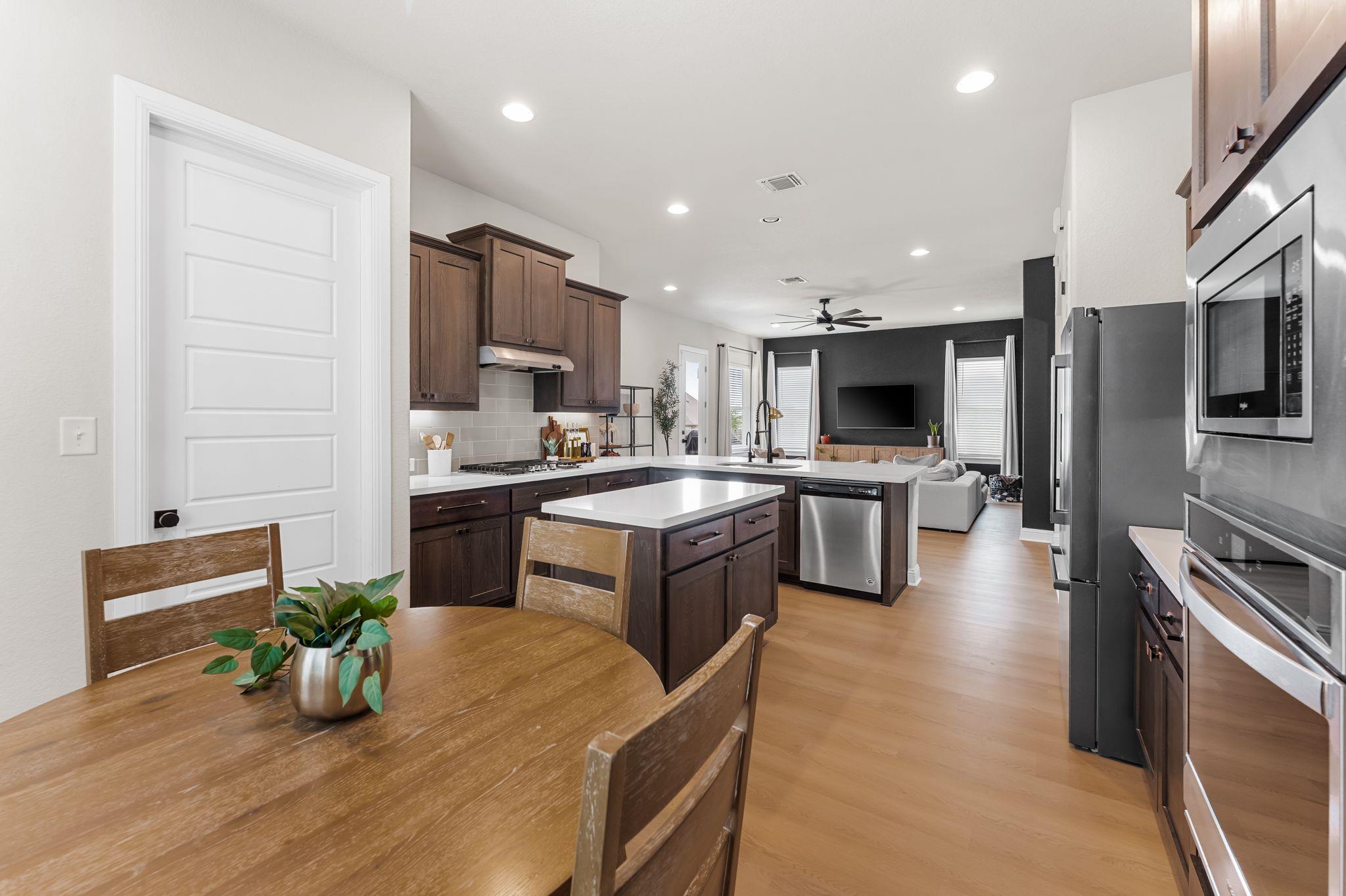 6809 Catania Loop, Round Rock, TX 78665