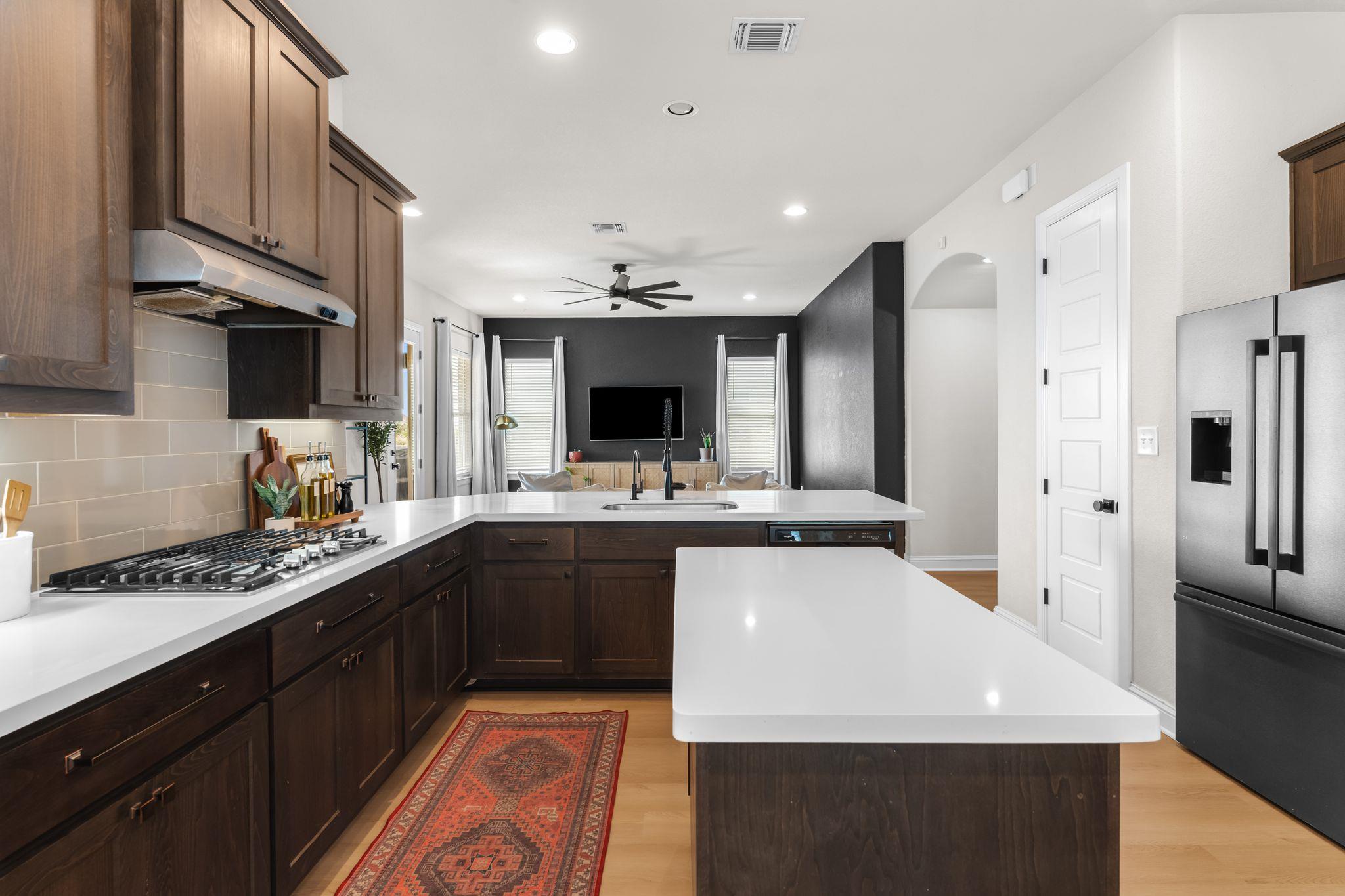 6809 Catania Loop, Round Rock, TX 78665