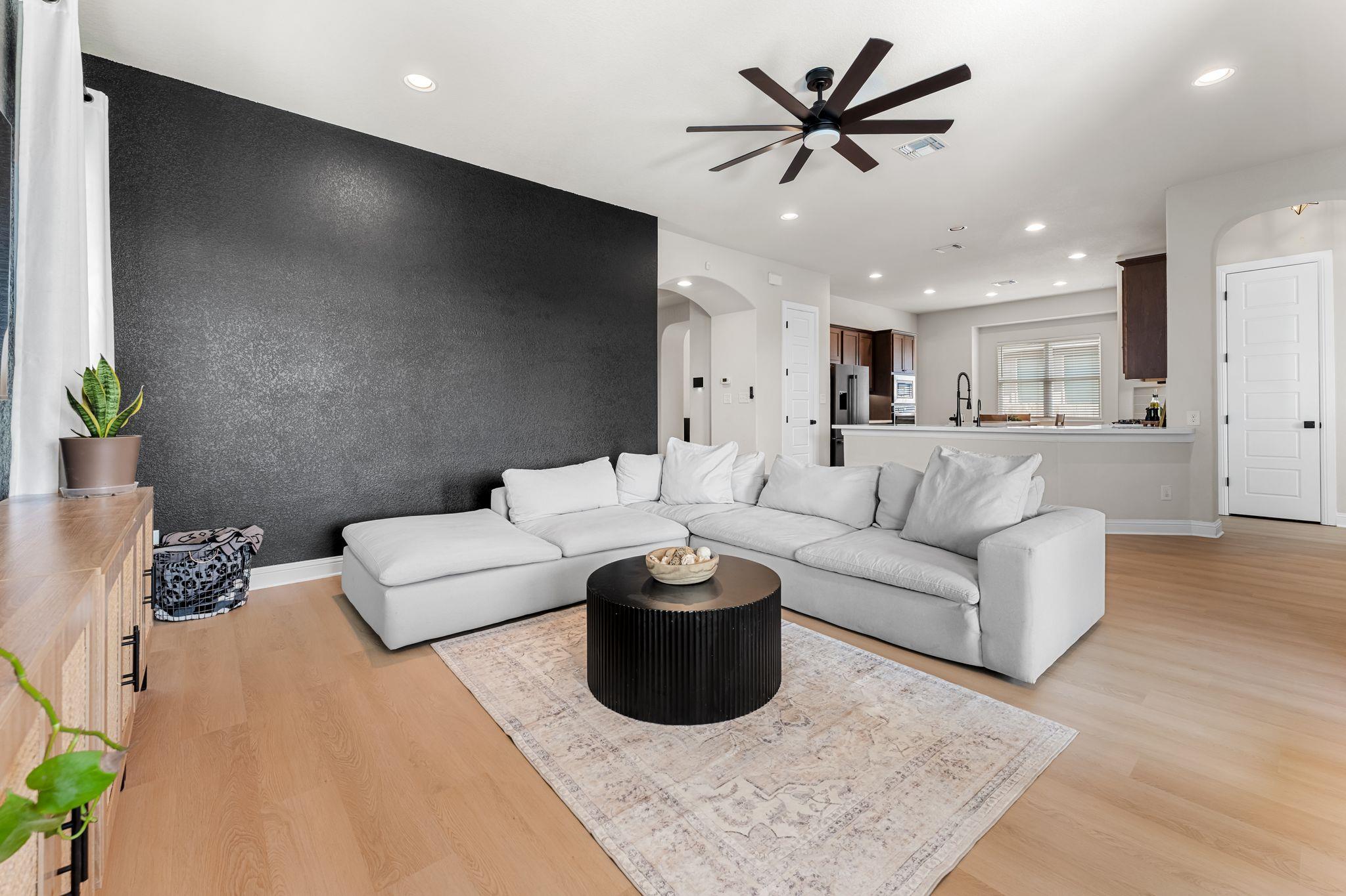 6809 Catania Loop, Round Rock, TX 78665