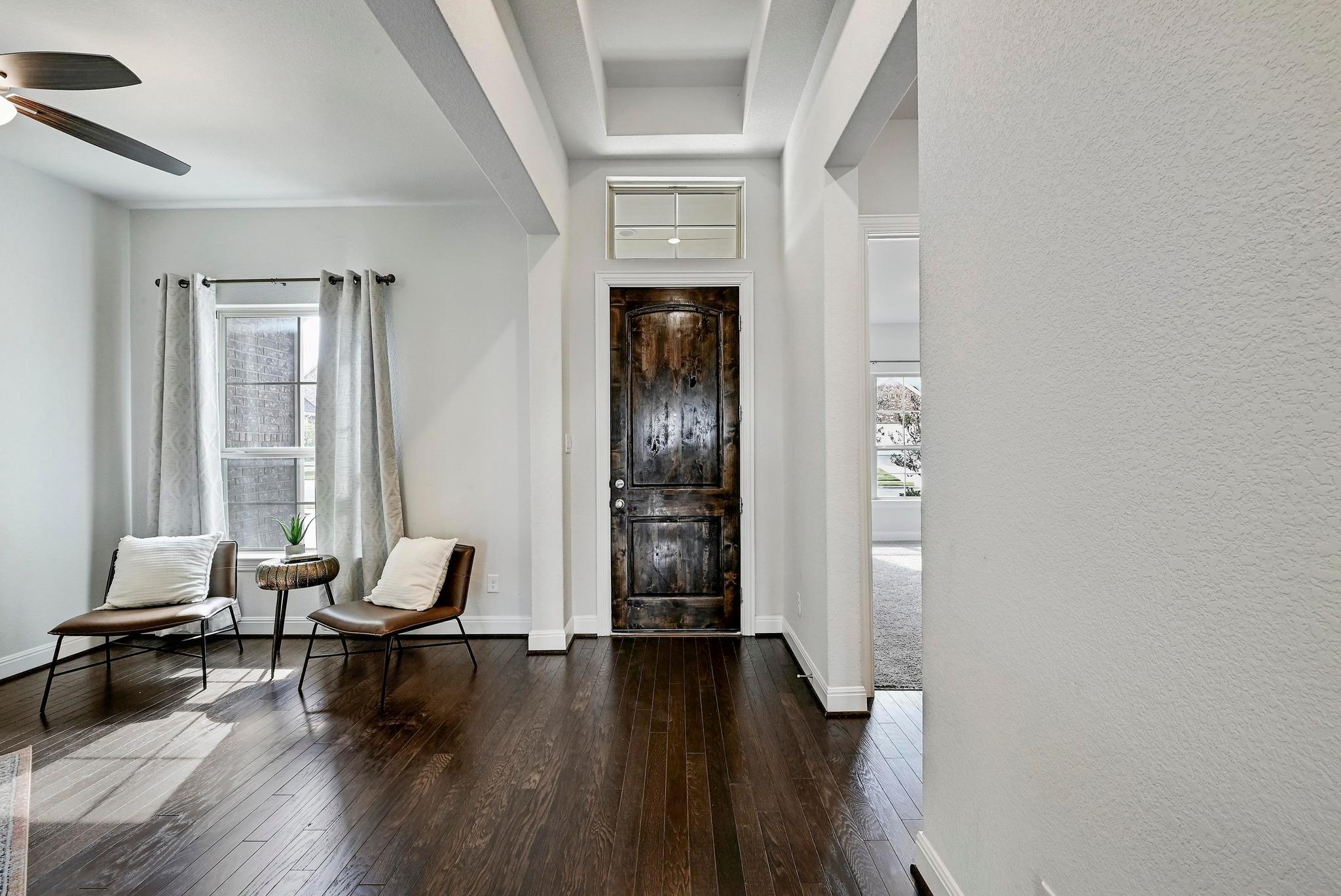 2033 Elk Creek Dr, Leander, TX 78641