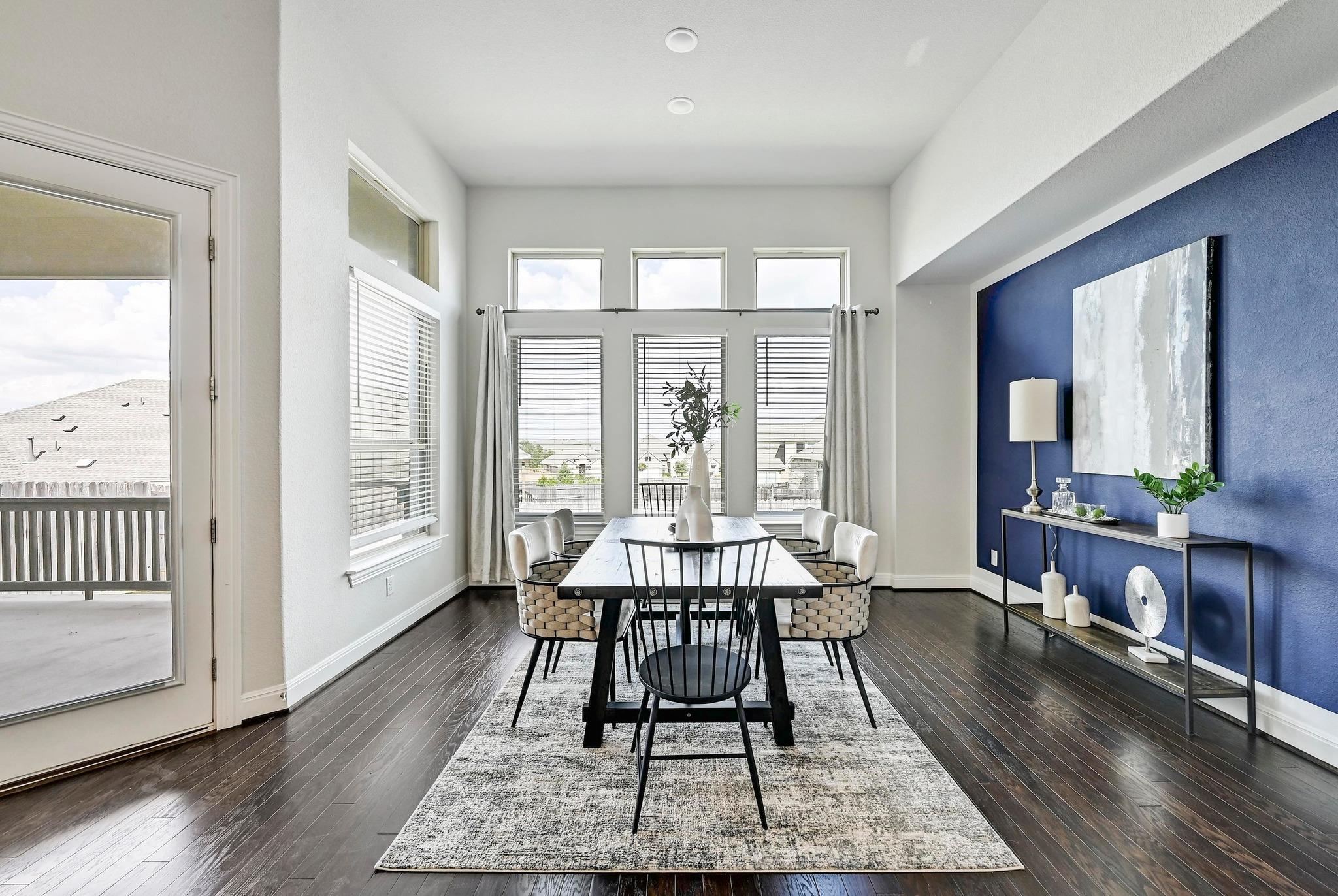 2033 Elk Creek Dr, Leander, TX 78641