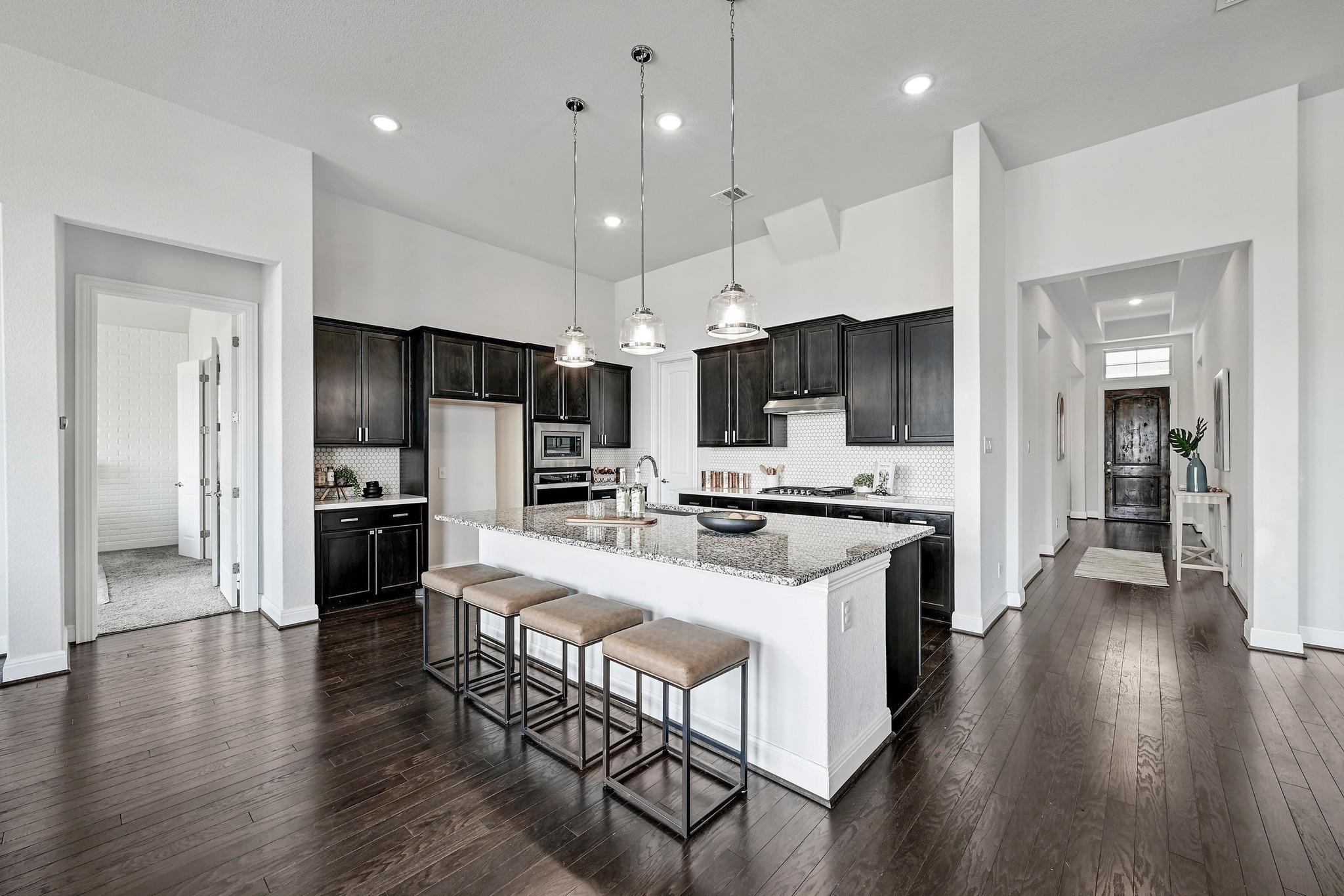 2033 Elk Creek Dr, Leander, TX 78641