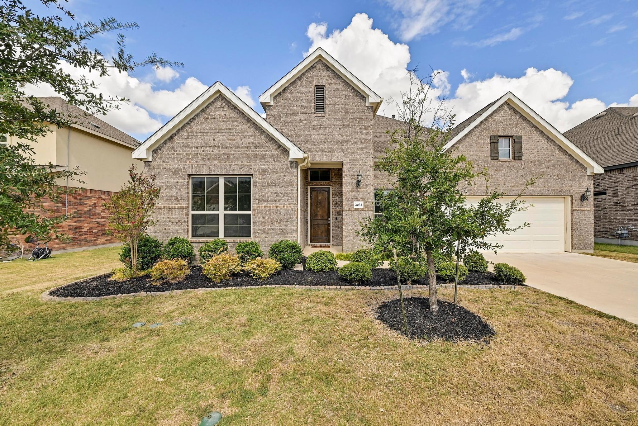 2033 Elk Creek Dr, Leander, TX 78641