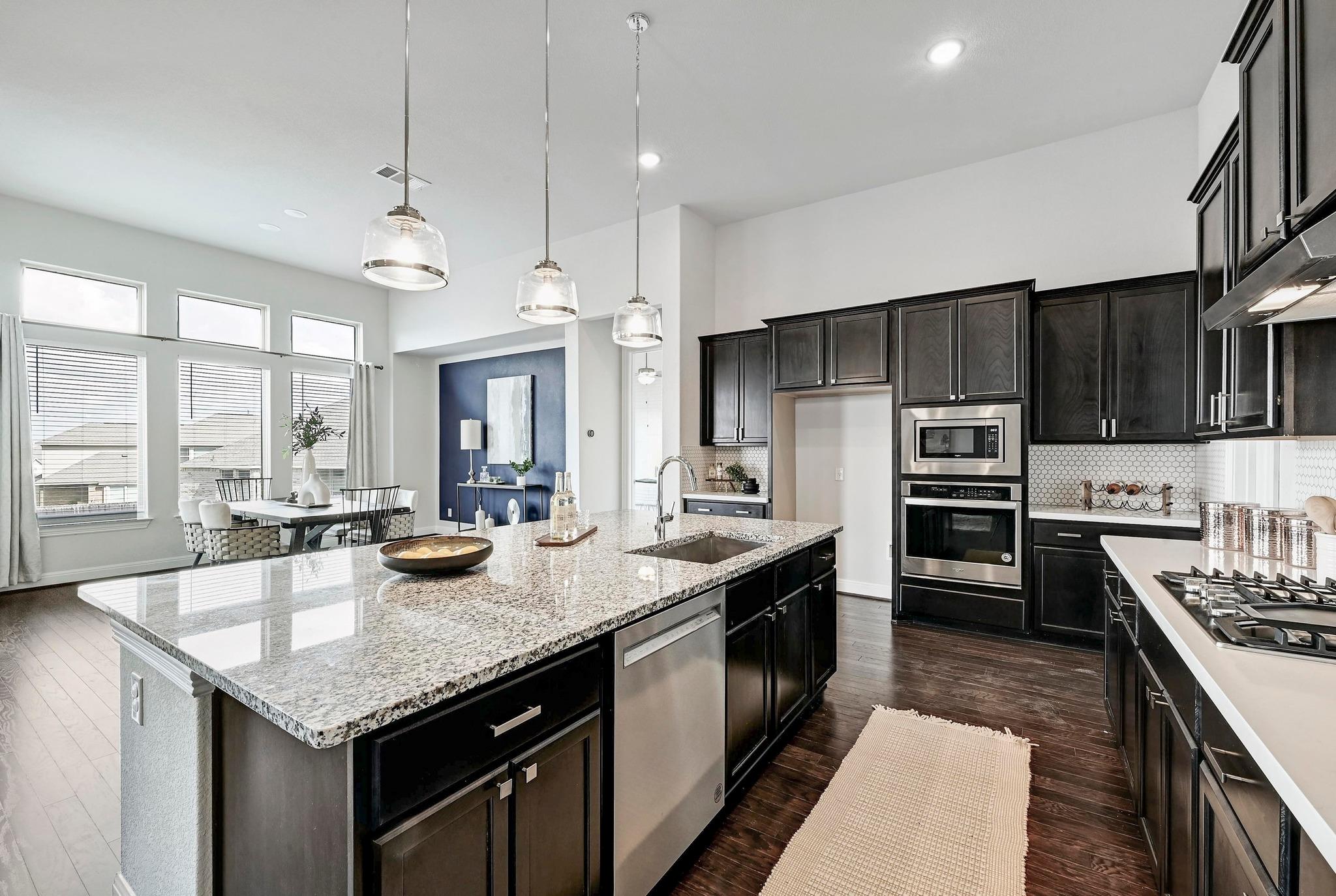 2033 Elk Creek Dr, Leander, TX 78641