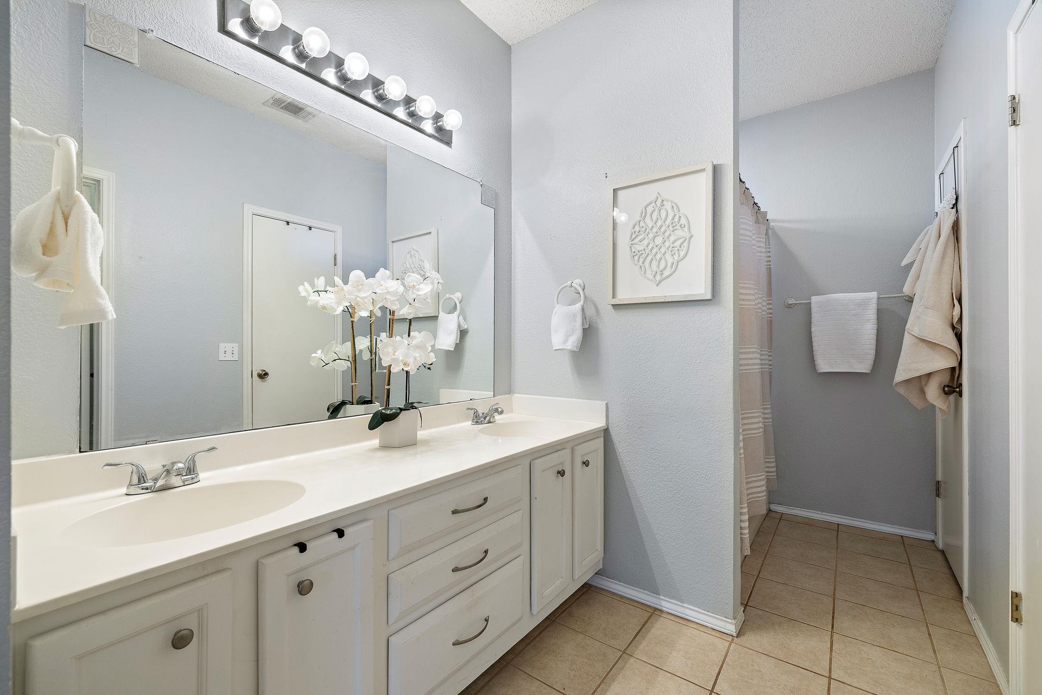 1013 Wilderness Path, Round Rock, TX 78665