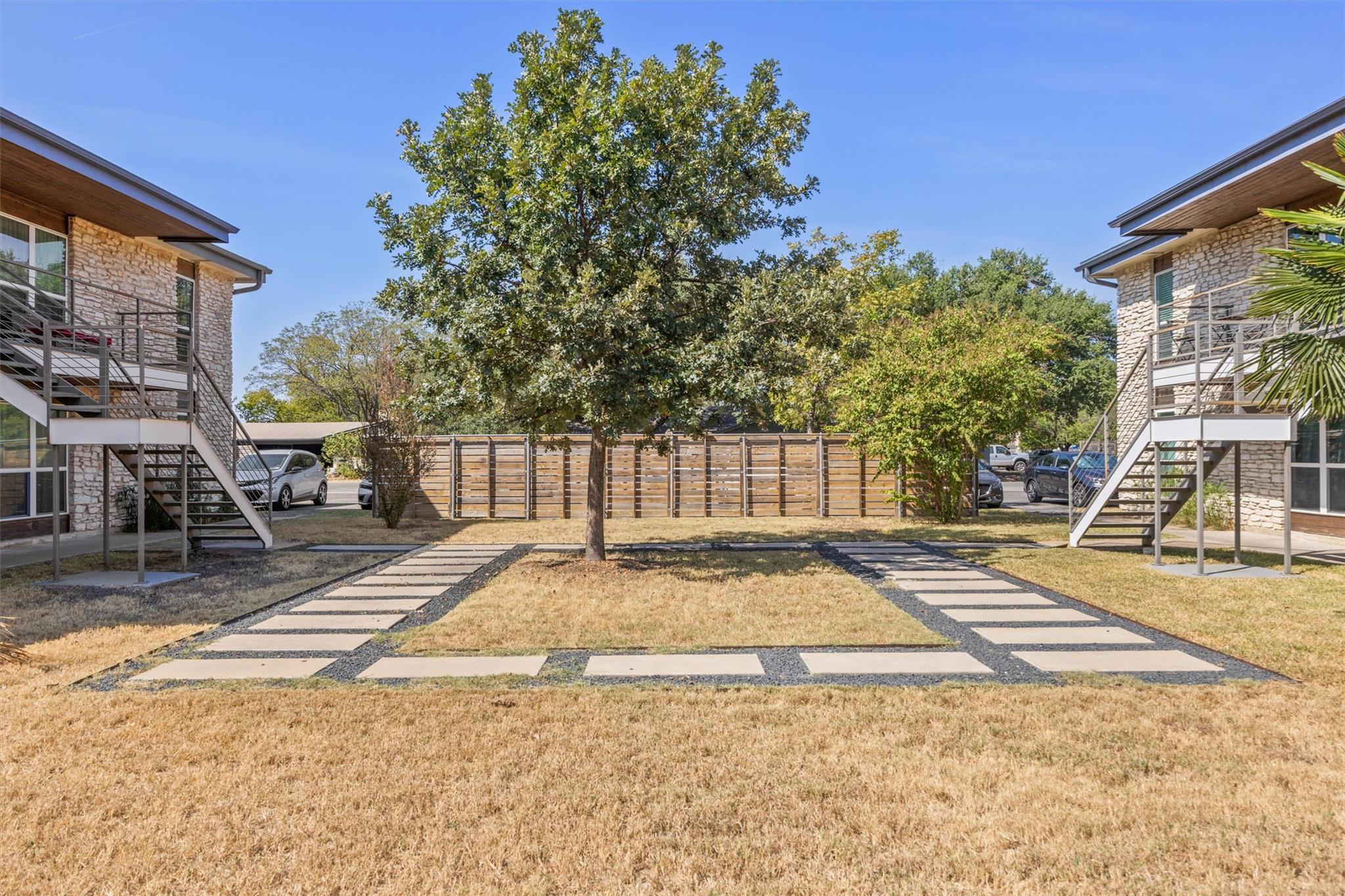 8605 Putnam Dr # 202, Austin, TX 78757