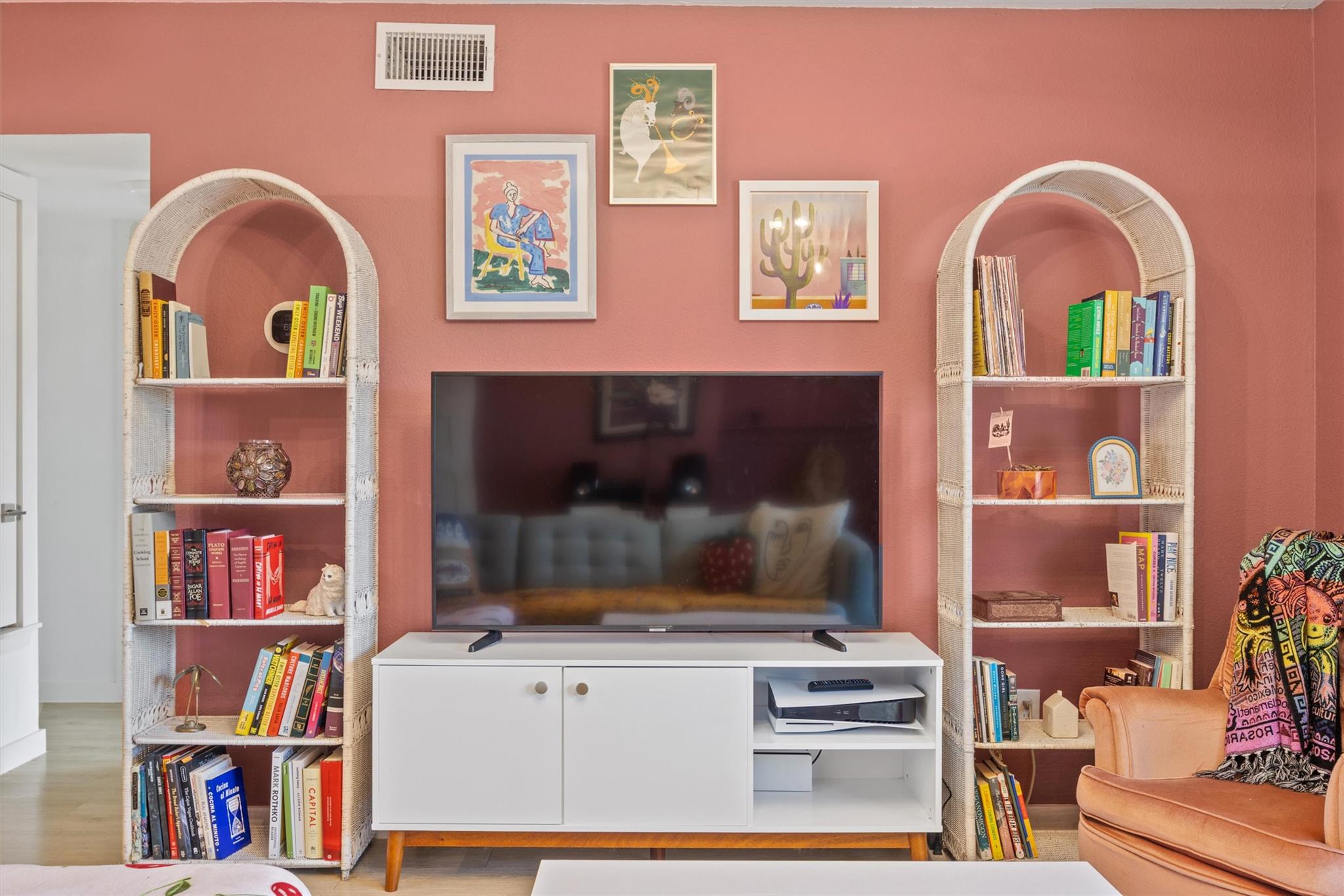 8605 Putnam Dr # 202, Austin, TX 78757