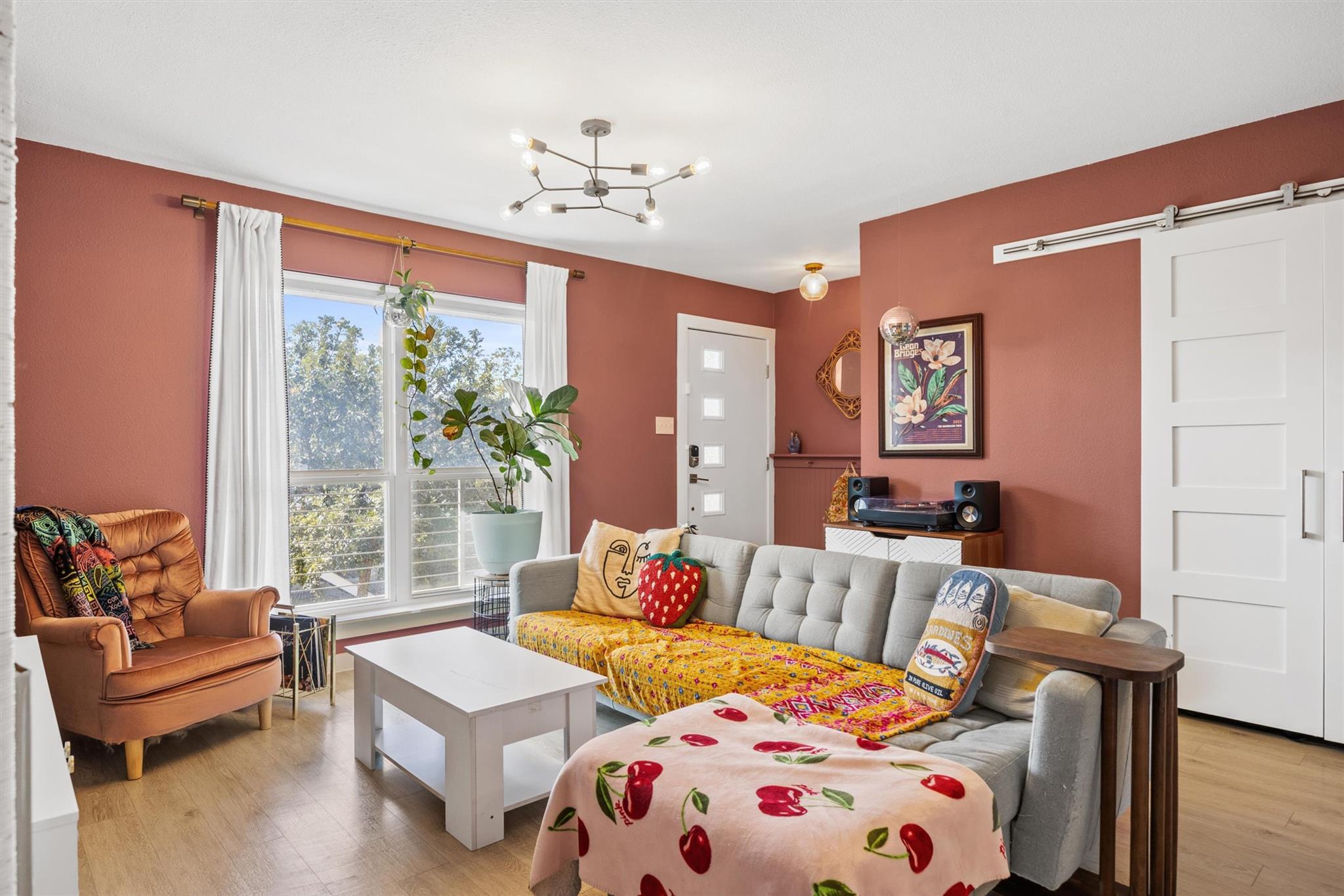 8605 Putnam Dr # 202, Austin, TX 78757