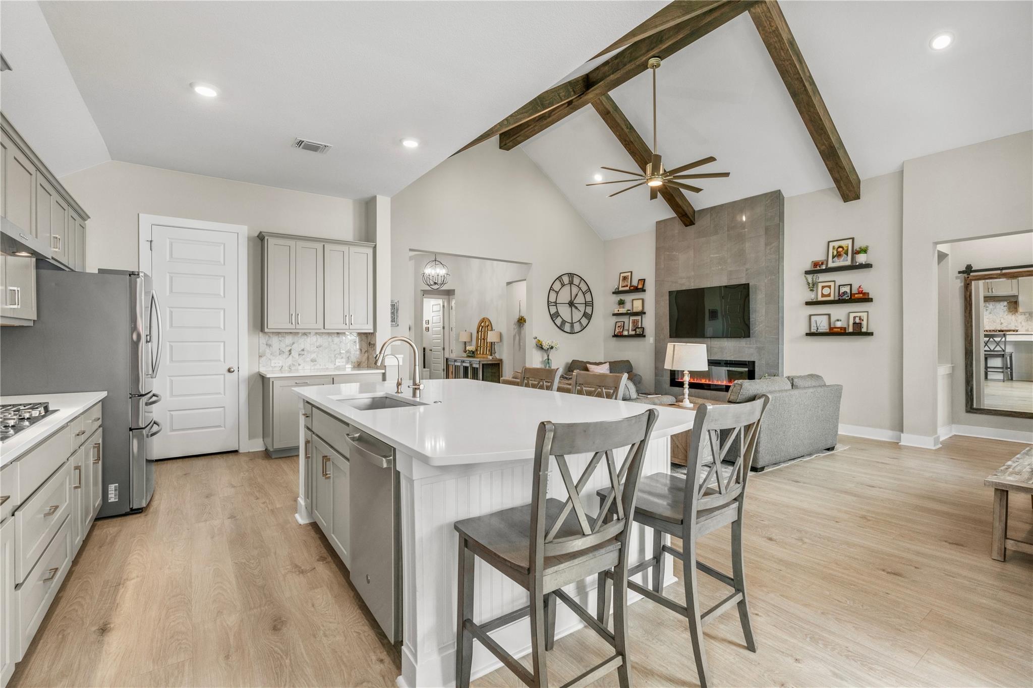 533 Mallow Rd, Leander, TX 78641