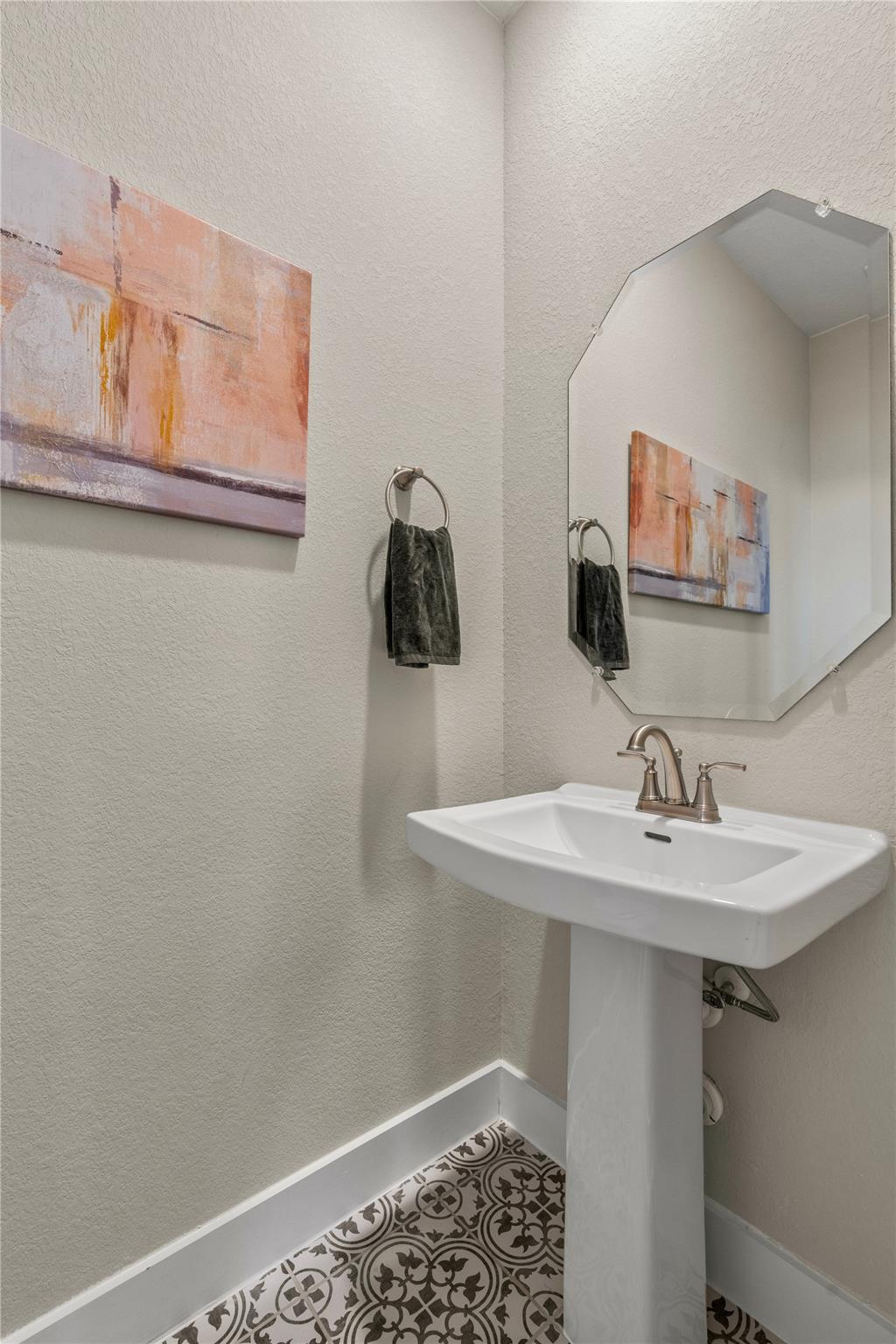 533 Mallow Rd, Leander, TX 78641