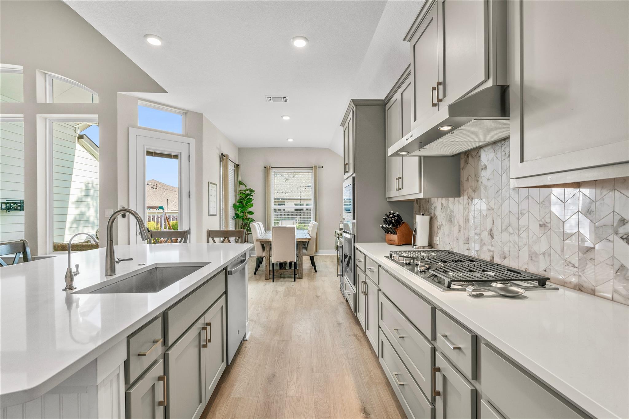 533 Mallow Rd, Leander, TX 78641