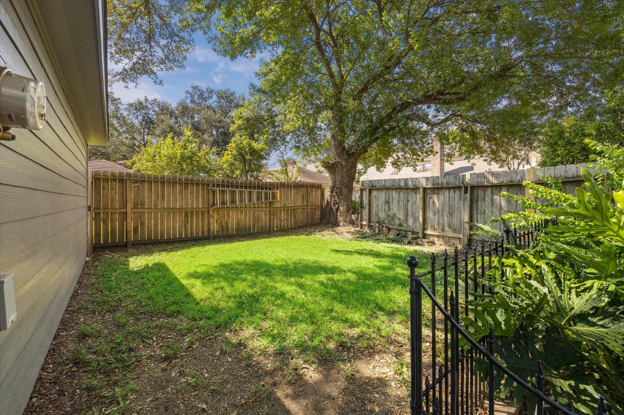 11334 Chevy Chase, Houston, TX 77077