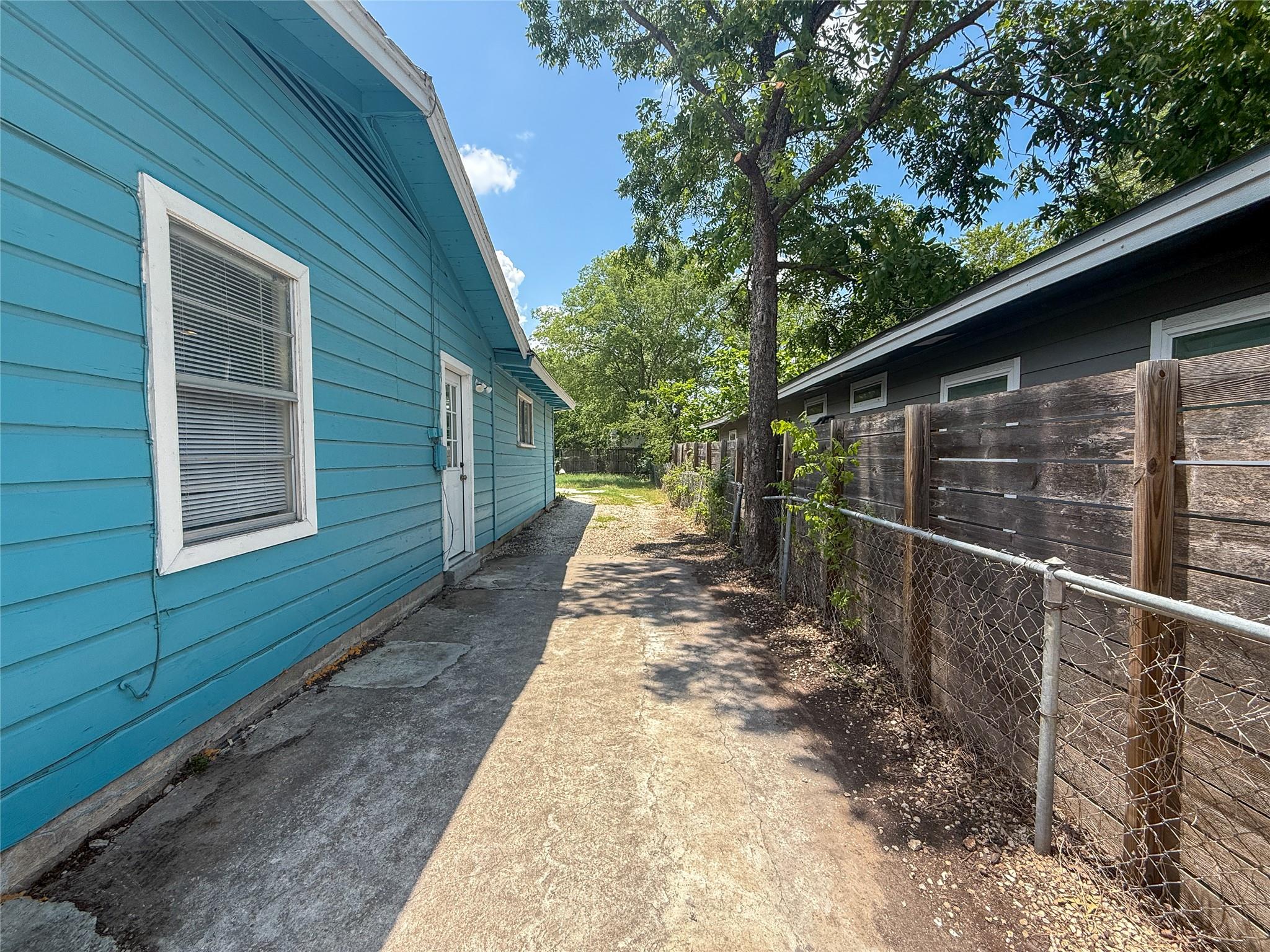 1412 Vargas Rd # A, Austin, TX 78741