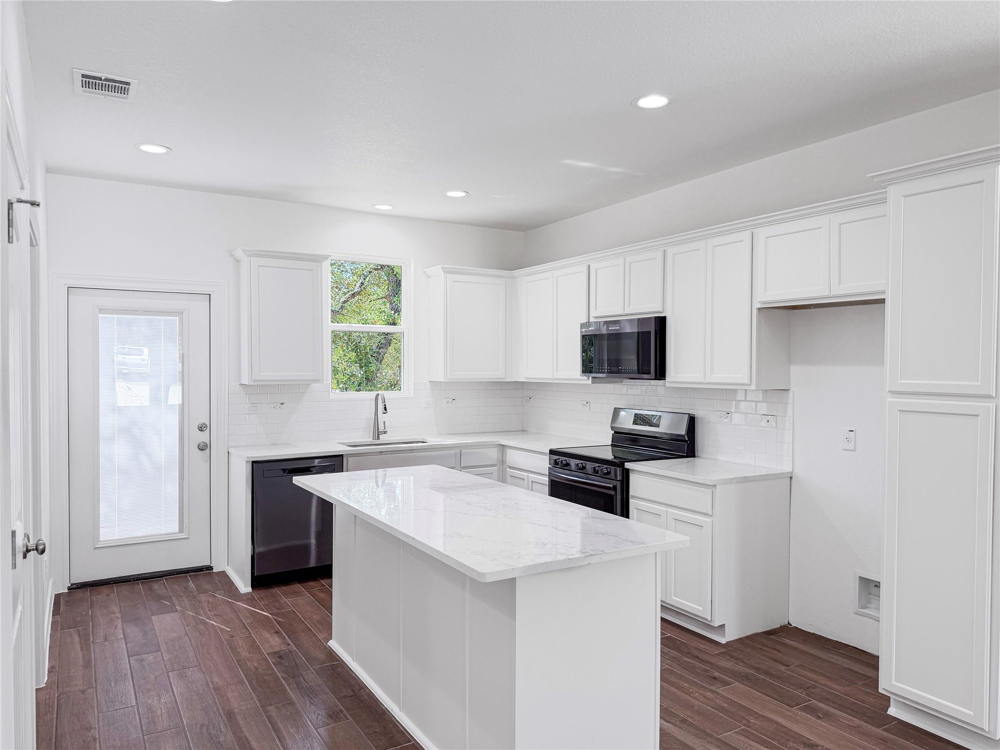 770 Buck Run Pass, Canyon Lake, TX 78133