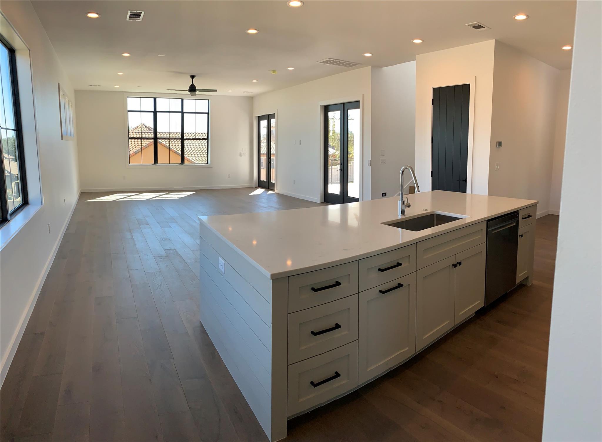 2909 Lawrence Dr, Austin, TX 78734