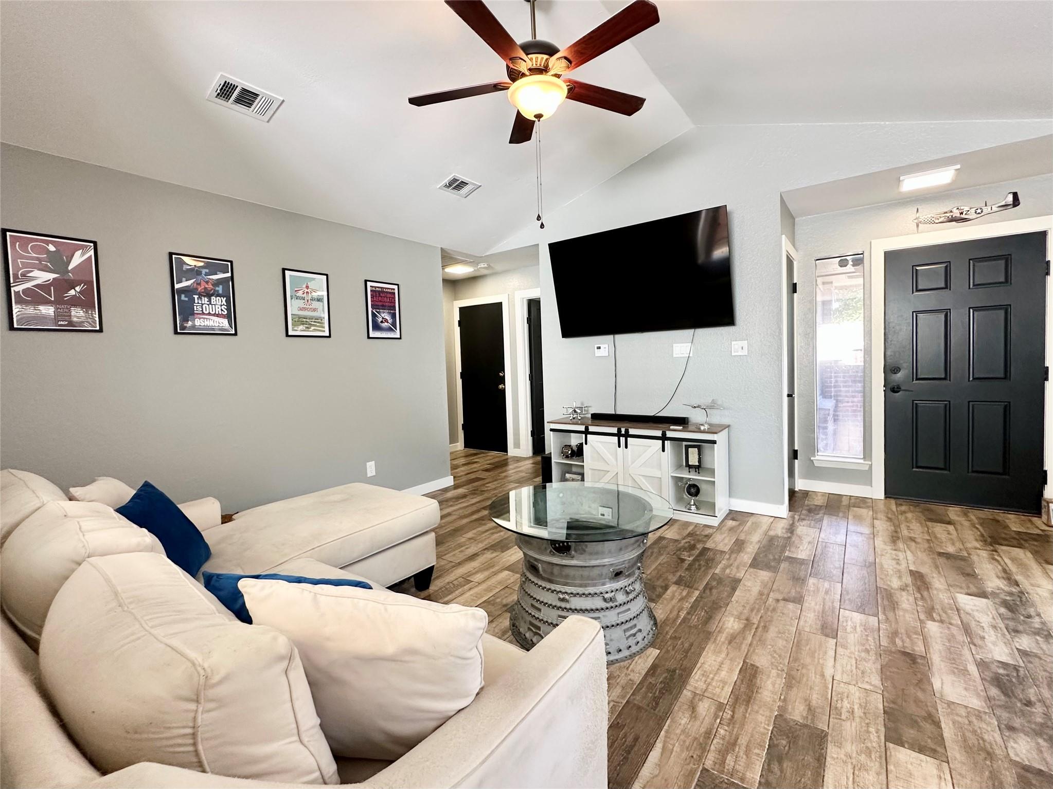 1003 Markham Ln # B, Austin, TX 78753