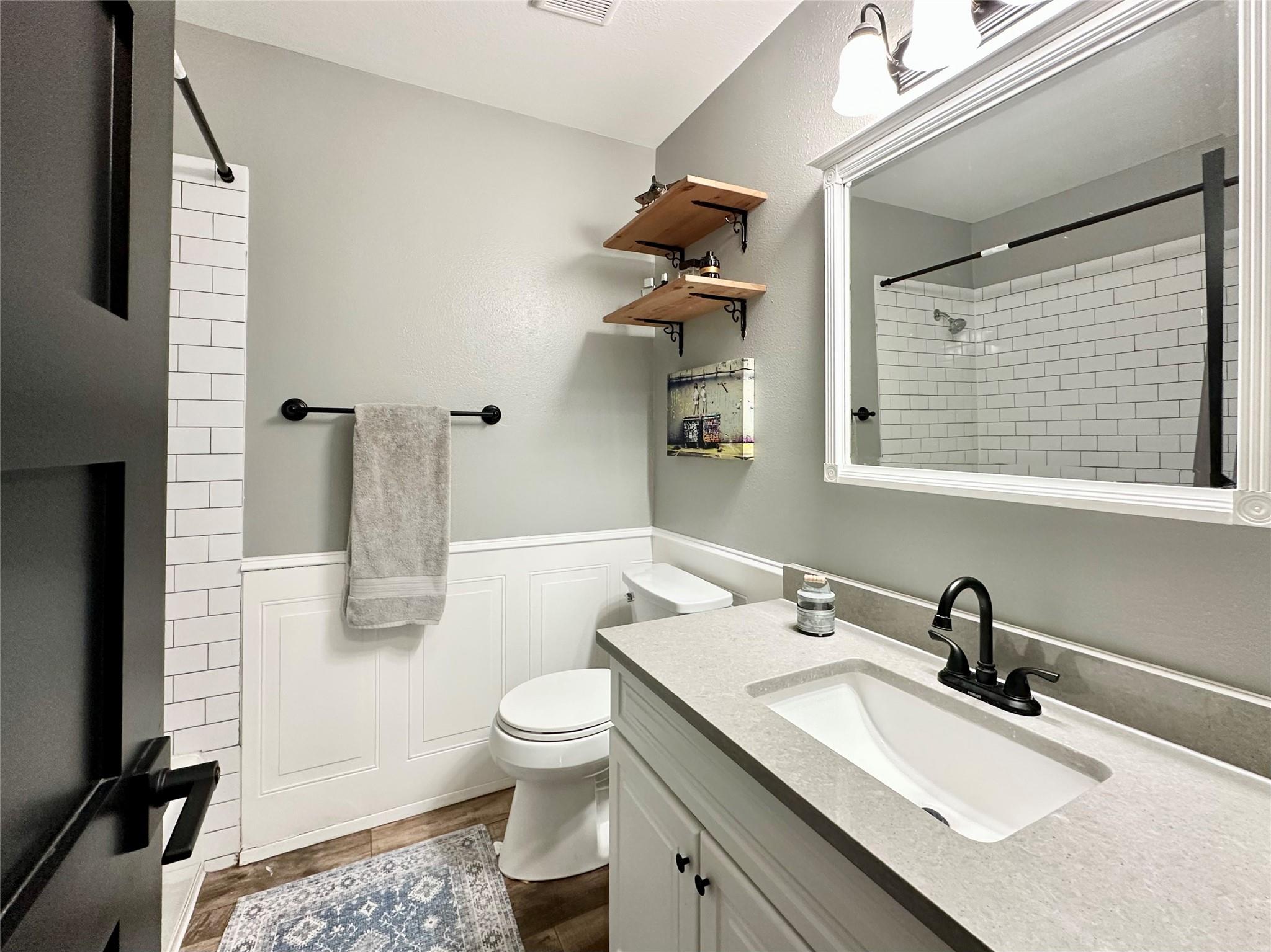 1003 Markham Ln # B, Austin, TX 78753