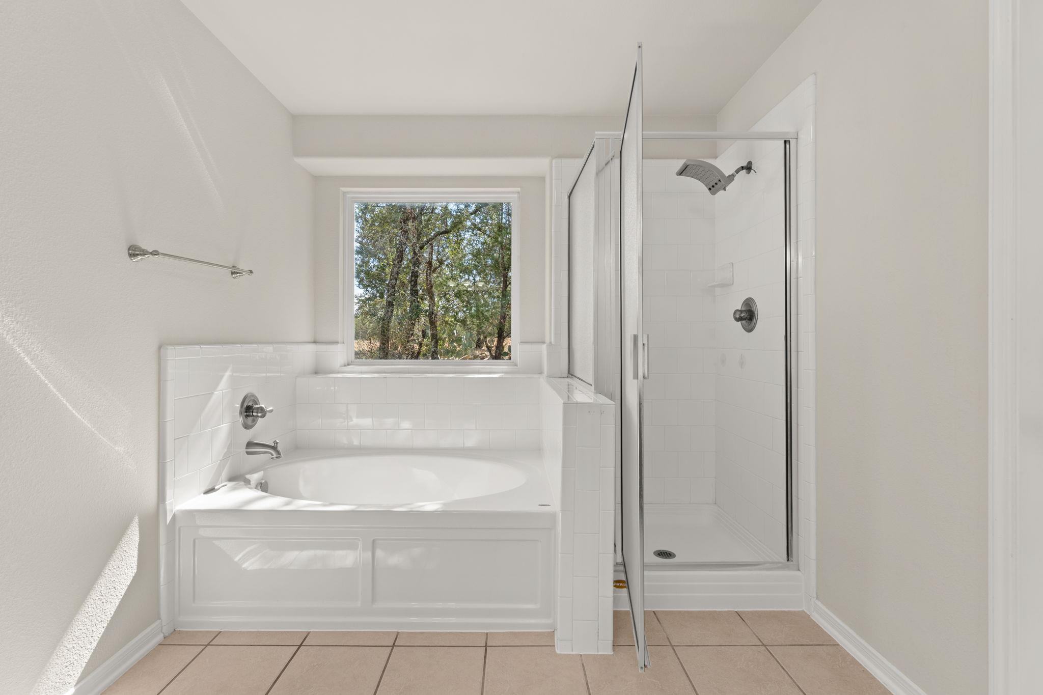 2201 Improver Rd, Spicewood, TX 78669