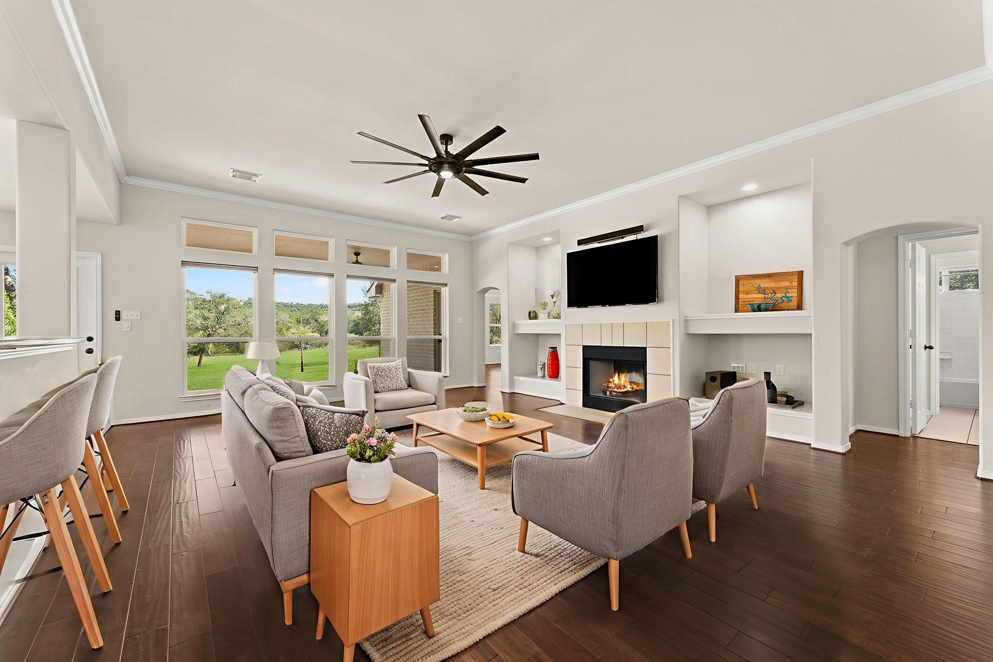 2201 Improver Rd, Spicewood, TX 78669