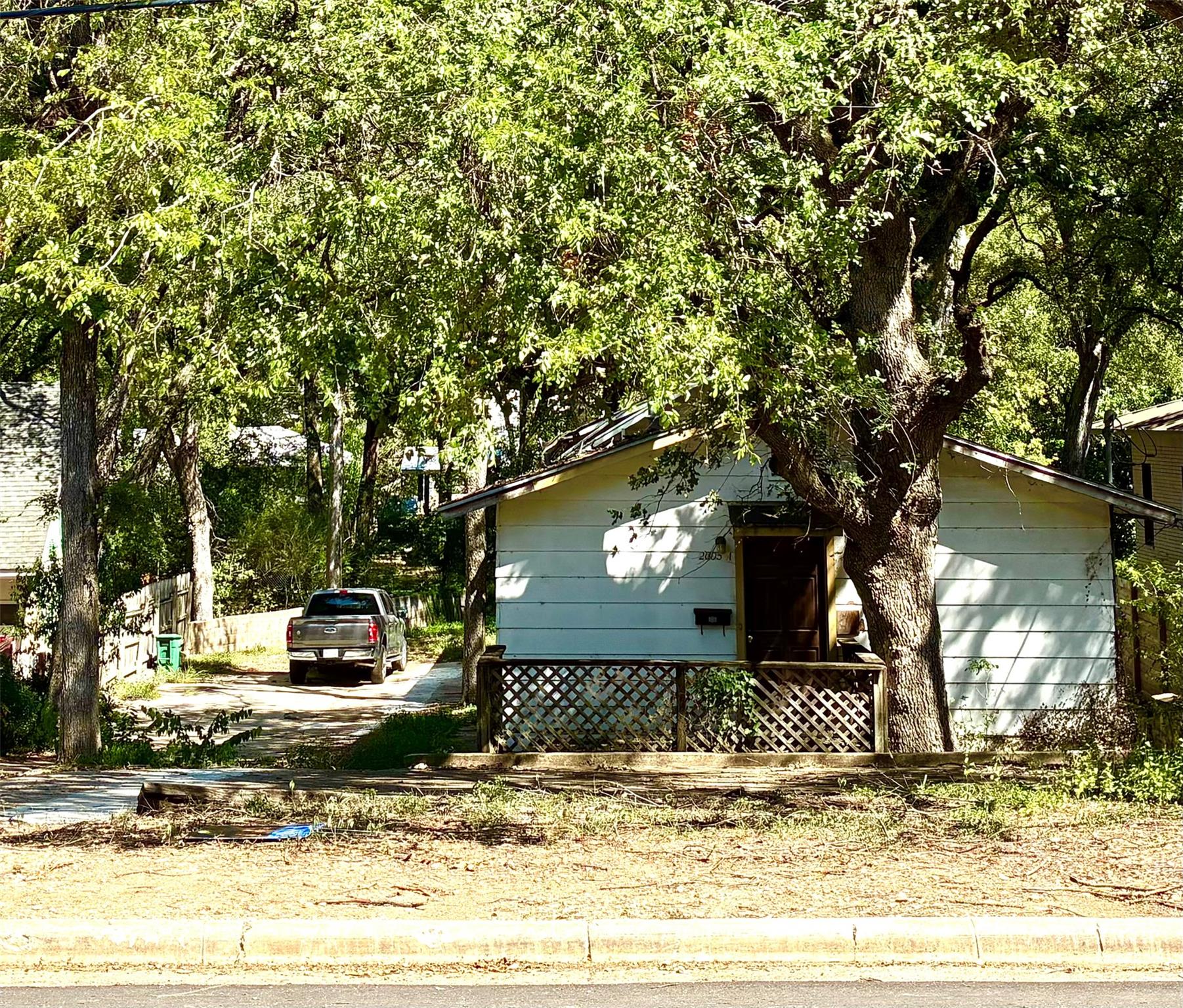 2005 Sharon Ln, Austin, TX 78703