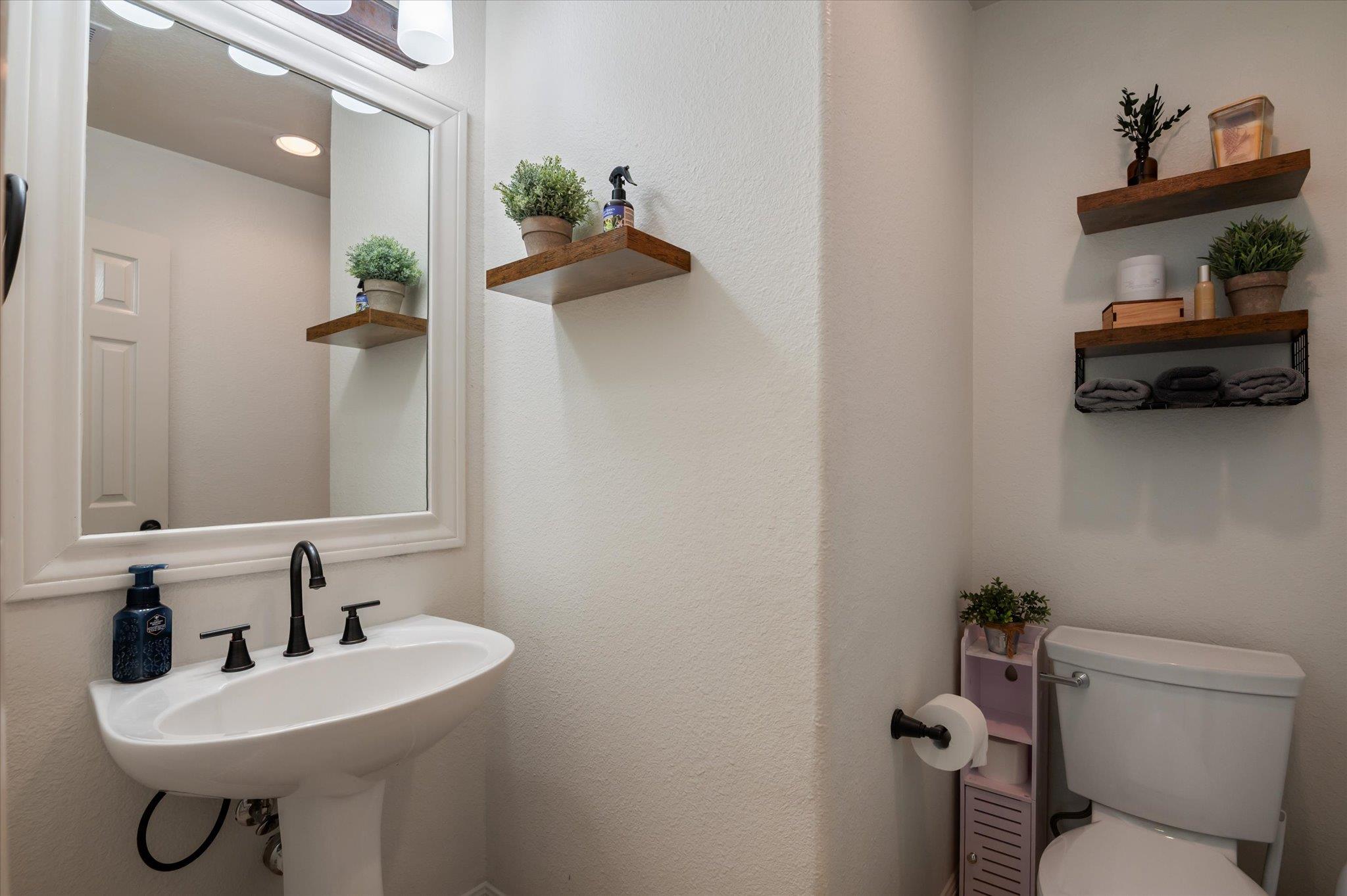 13017 County Road 108, Burnet, TX 76550