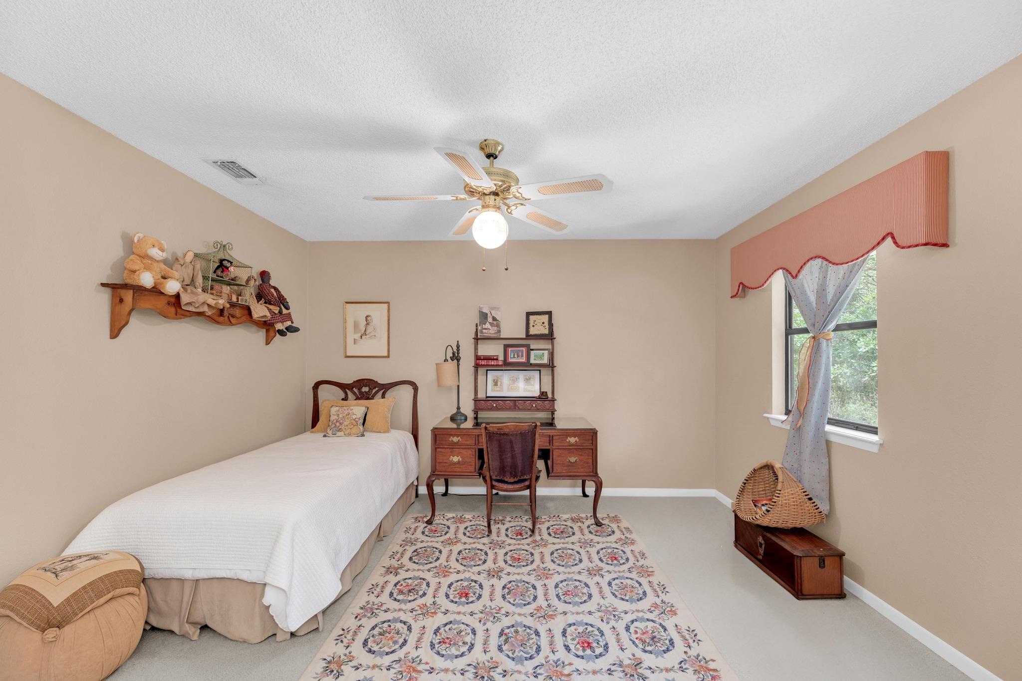 105 Tamarac Ct, Lakeway, TX 78734