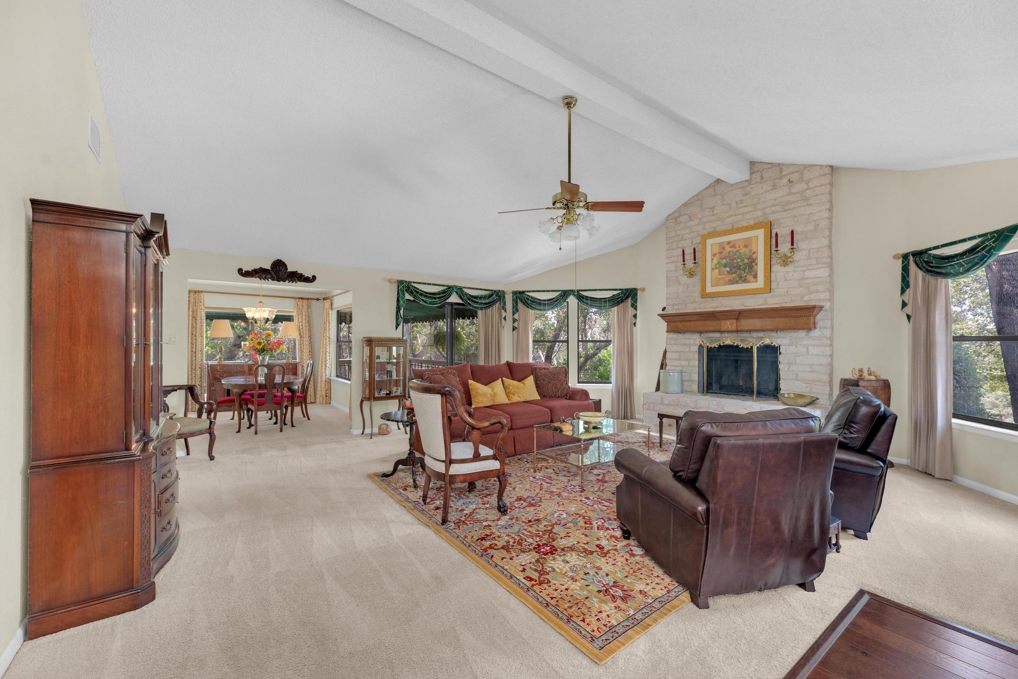 105 Tamarac Ct, Lakeway, TX 78734