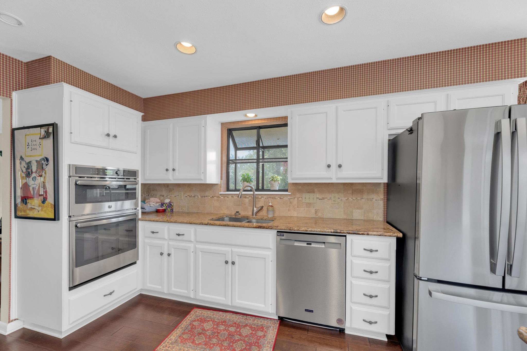 105 Tamarac Ct, Lakeway, TX 78734