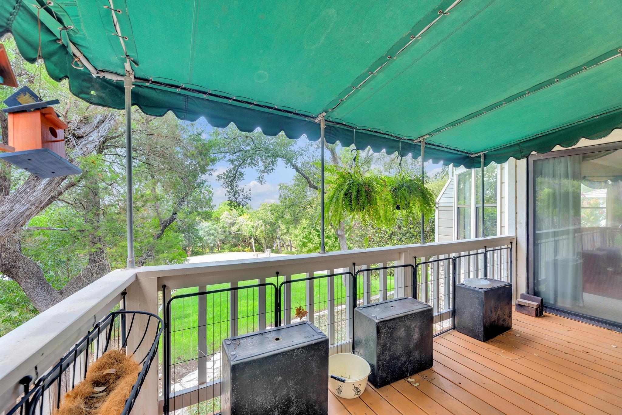 105 Tamarac Ct, Lakeway, TX 78734