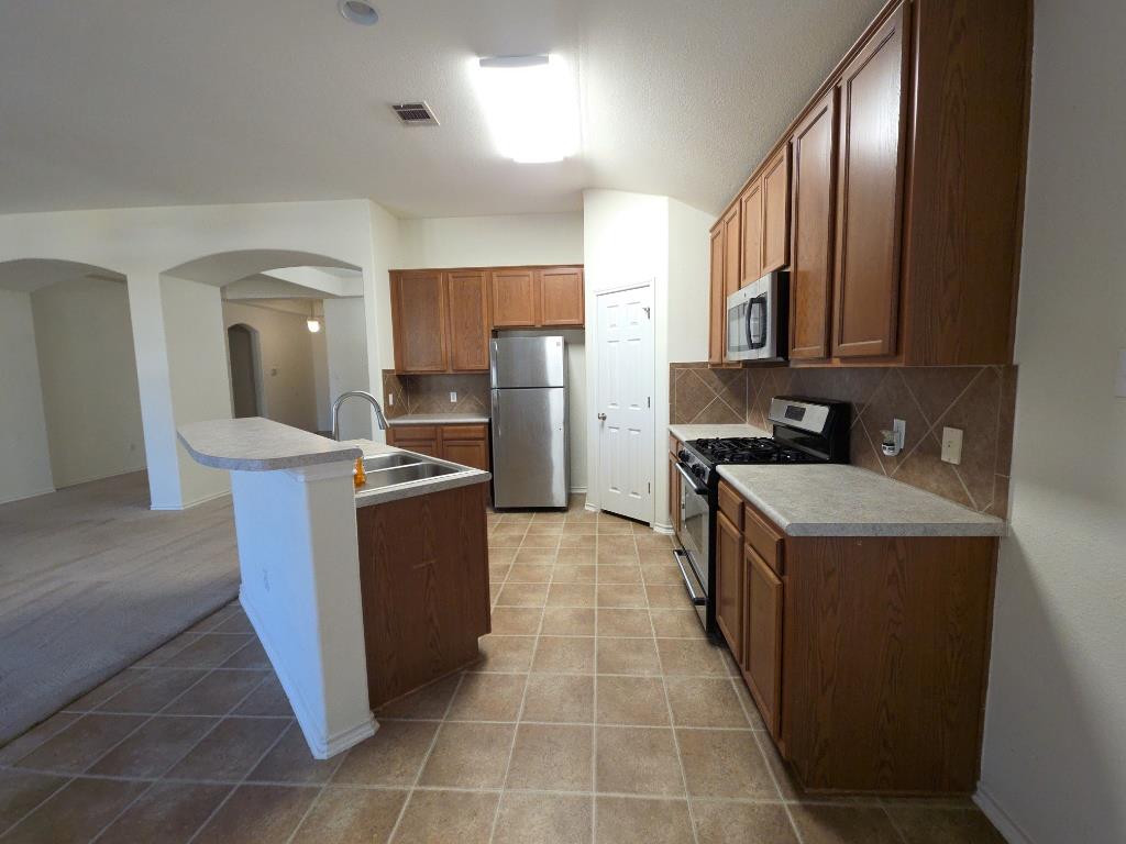 12000 Dunfries Ln, Austin, TX 78754