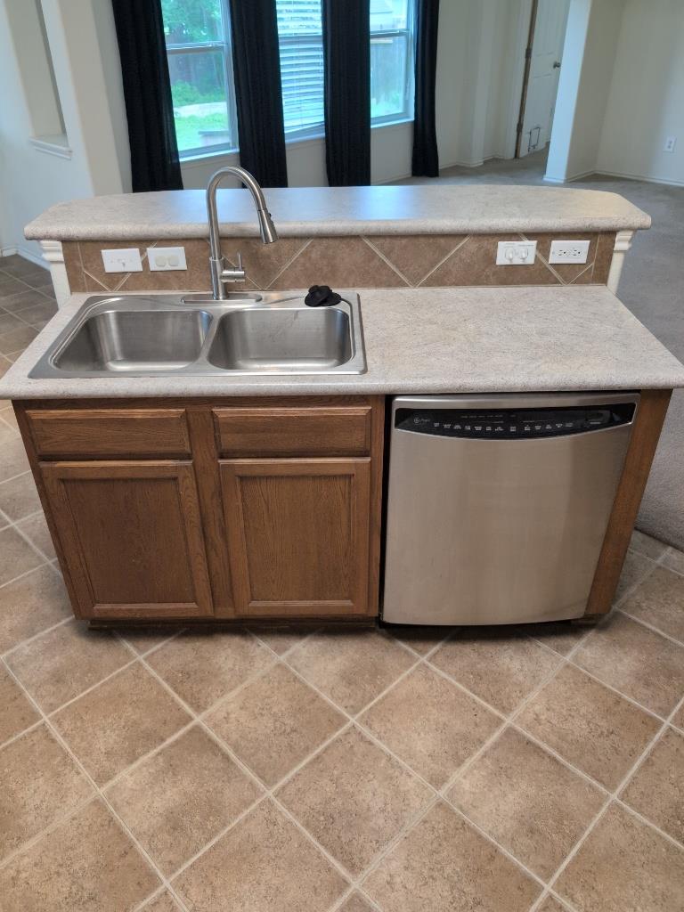 12000 Dunfries Ln, Austin, TX 78754