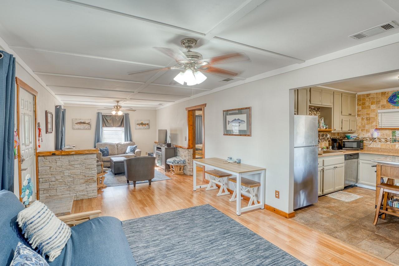 403 South Drive, Kingsland, TX 78639