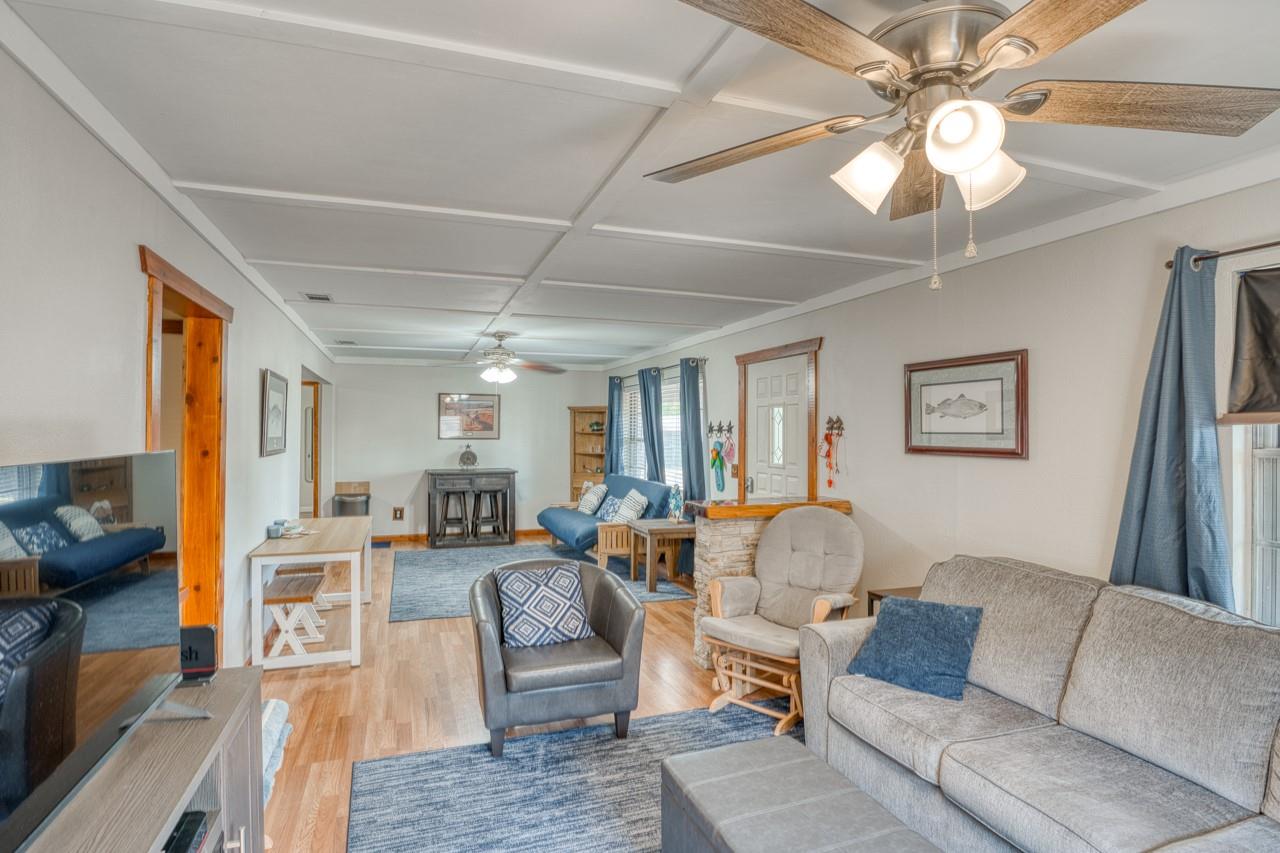 403 South Drive, Kingsland, TX 78639