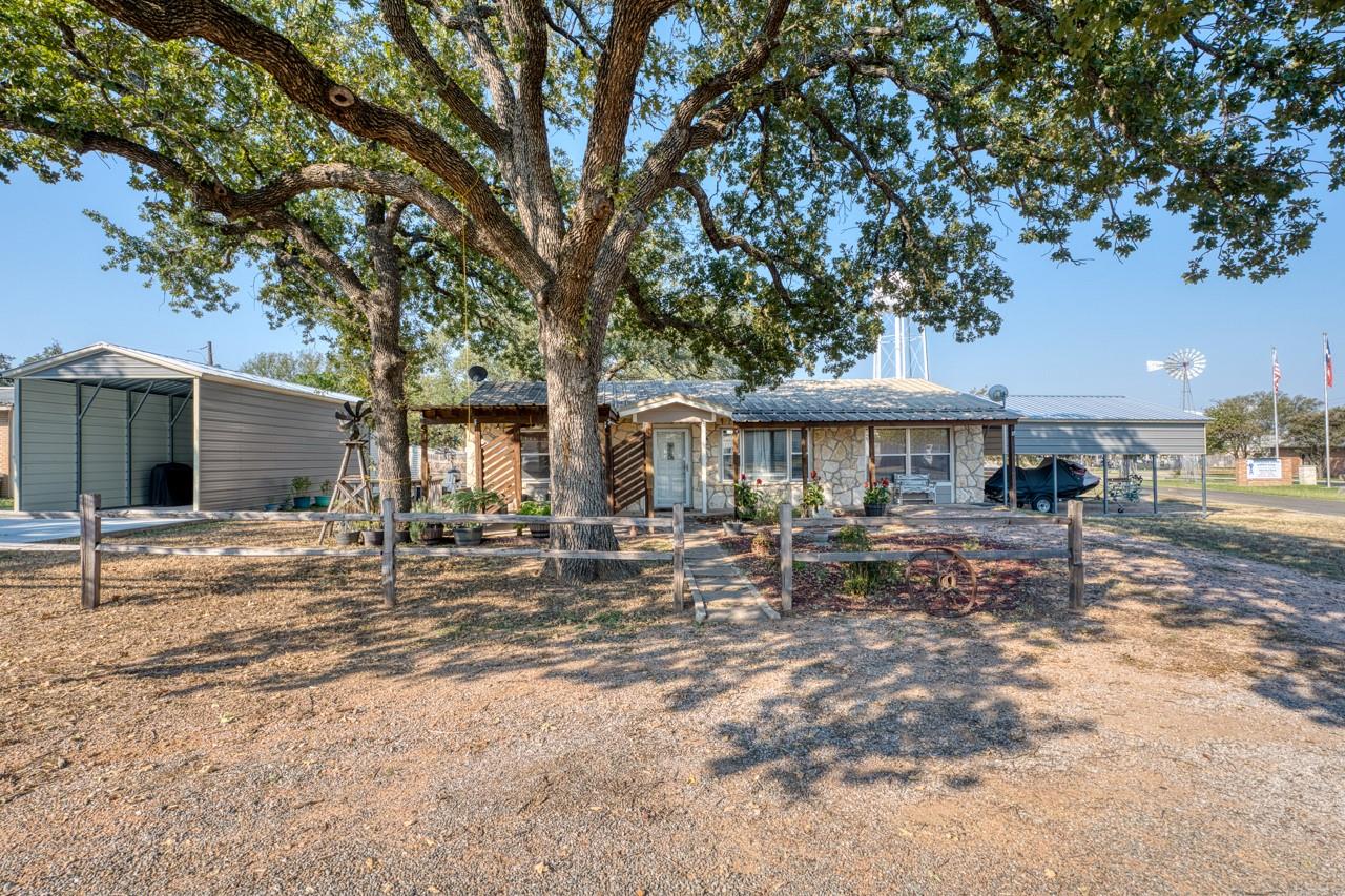 403 South Drive, Kingsland, TX 78639