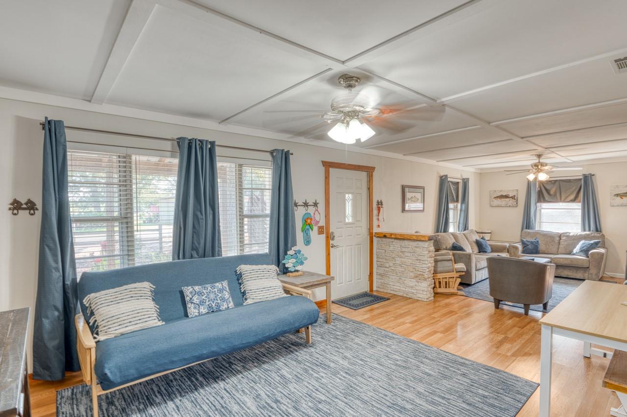 403 South Drive, Kingsland, TX 78639