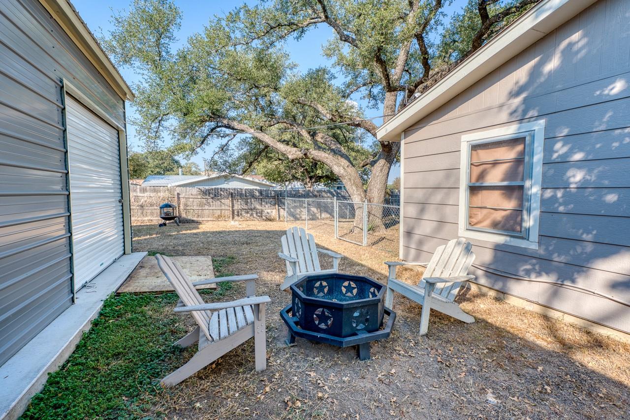 403 South Drive, Kingsland, TX 78639