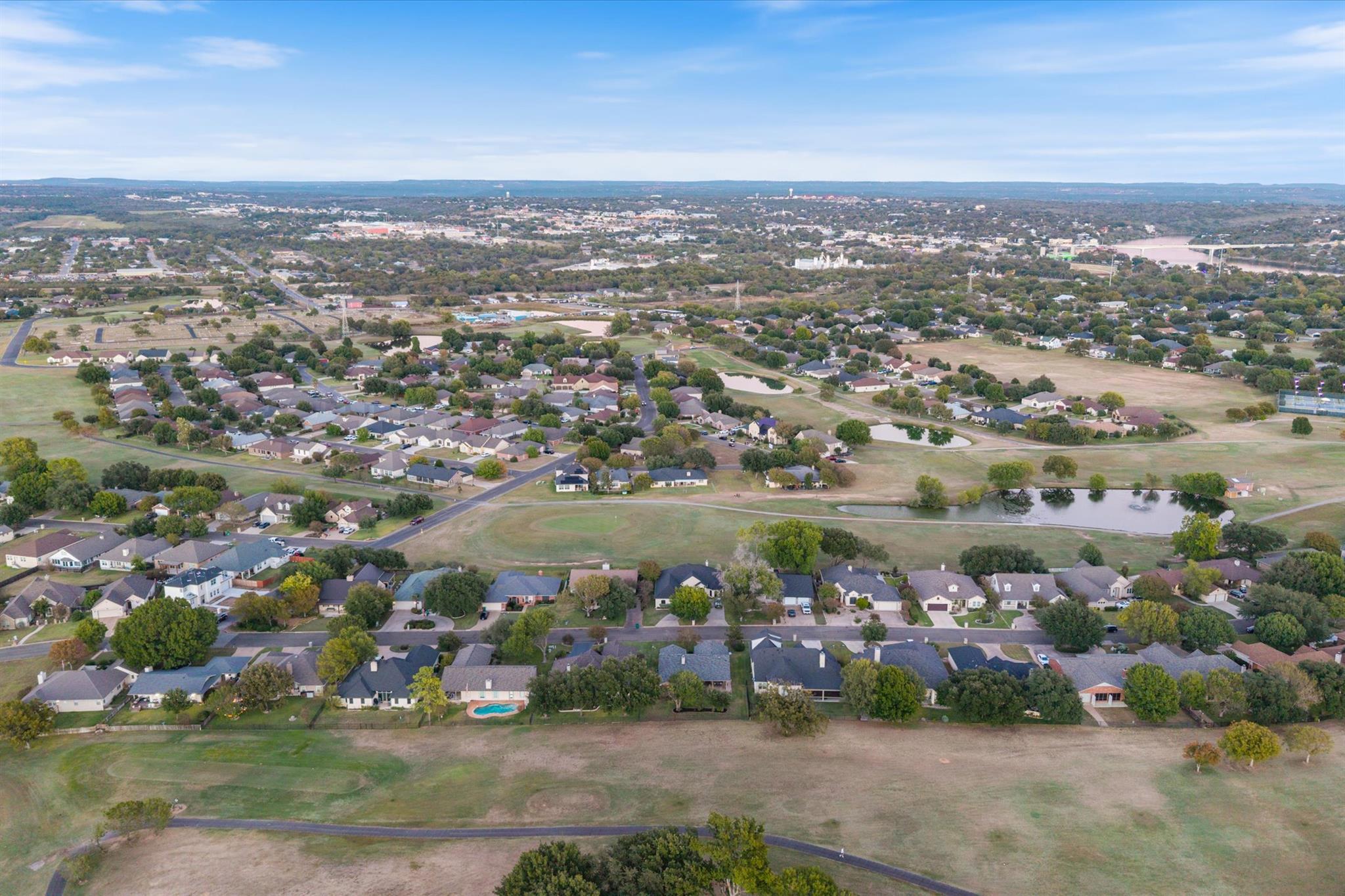 421 Saint Andrews St, Meadowlakes, TX 78654