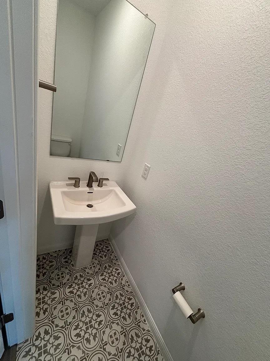 1611 Iberville Dr, Pflugerville, TX 78660