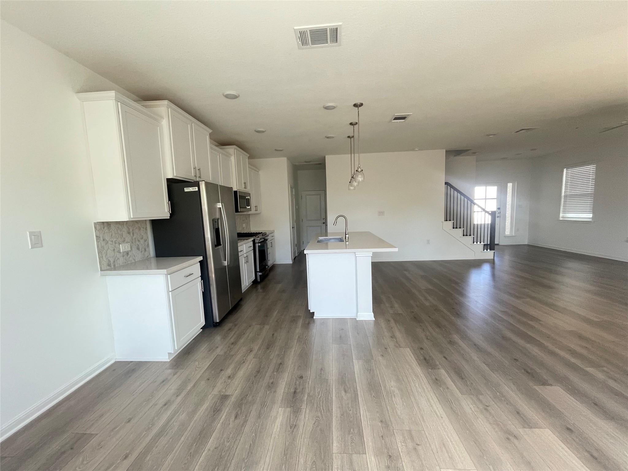 1611 Iberville Dr, Pflugerville, TX 78660