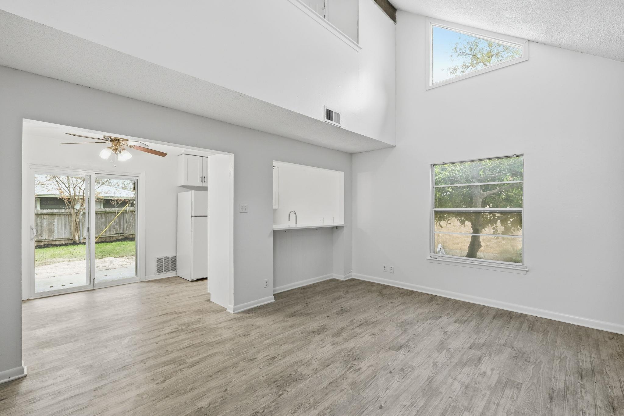 2711 Saint Edwards Cir # 1, Austin, TX 78704