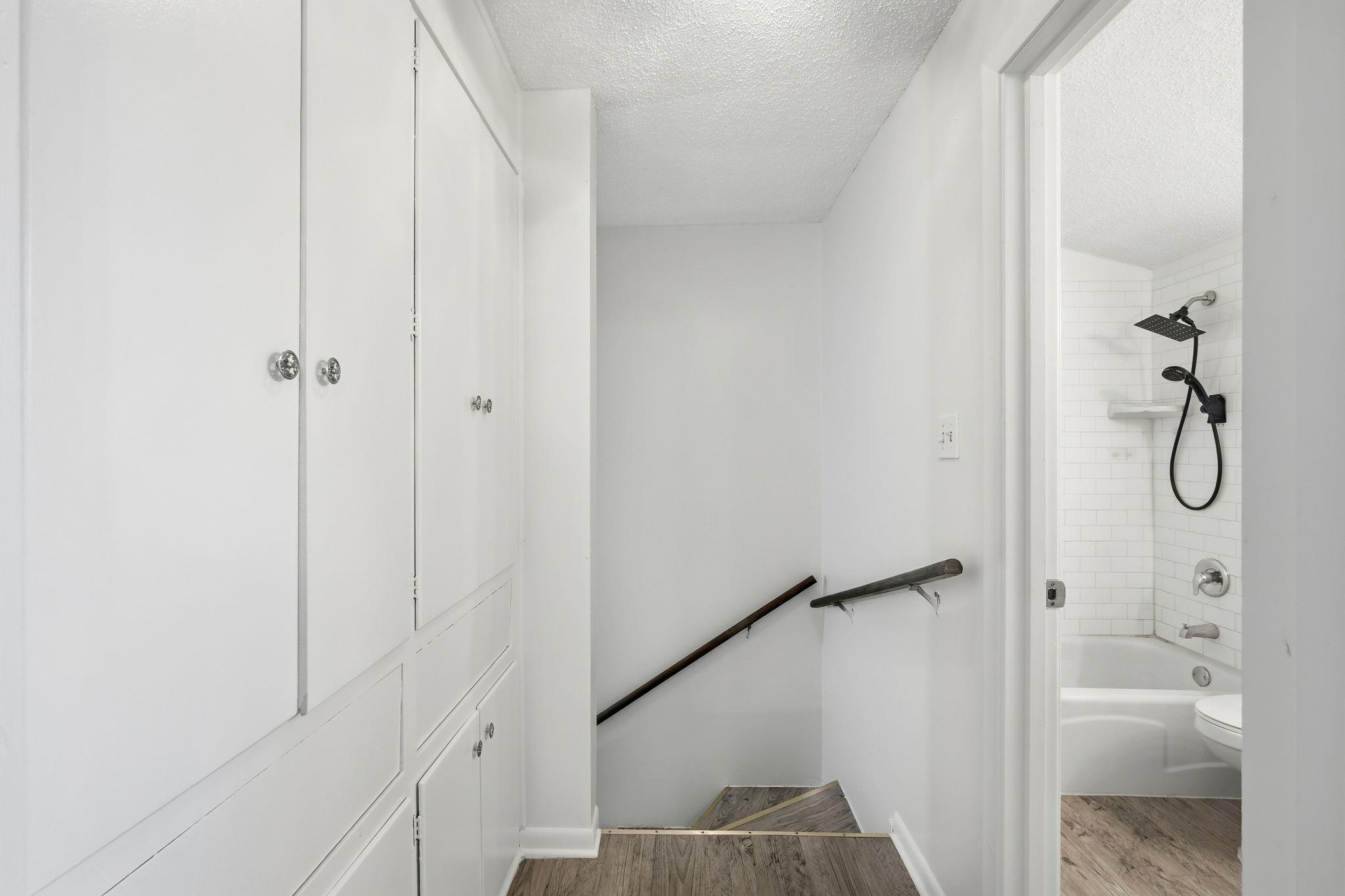 2711 Saint Edwards Cir # 1, Austin, TX 78704