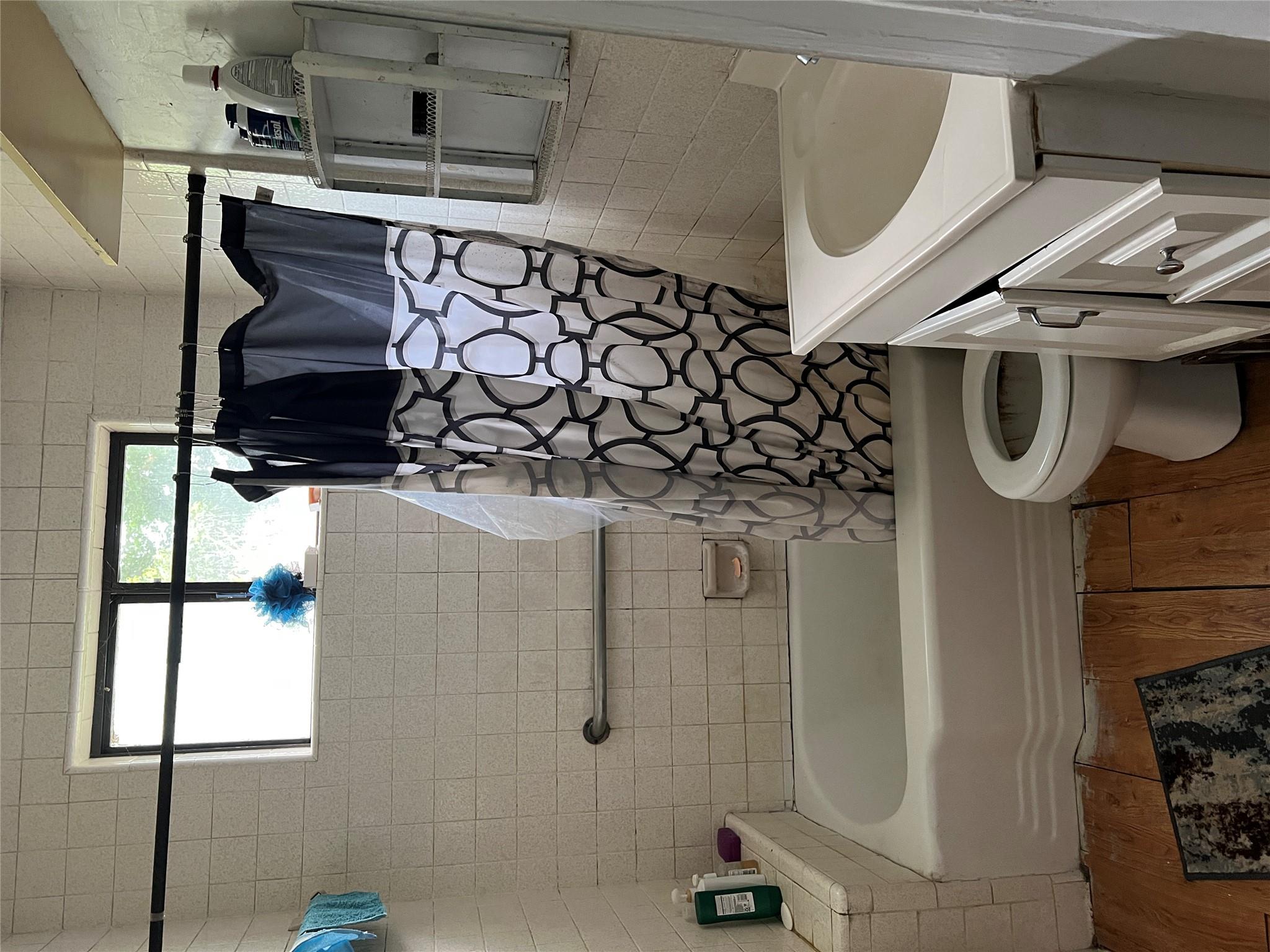 310 Smith Ln, San Marcos, TX 78666